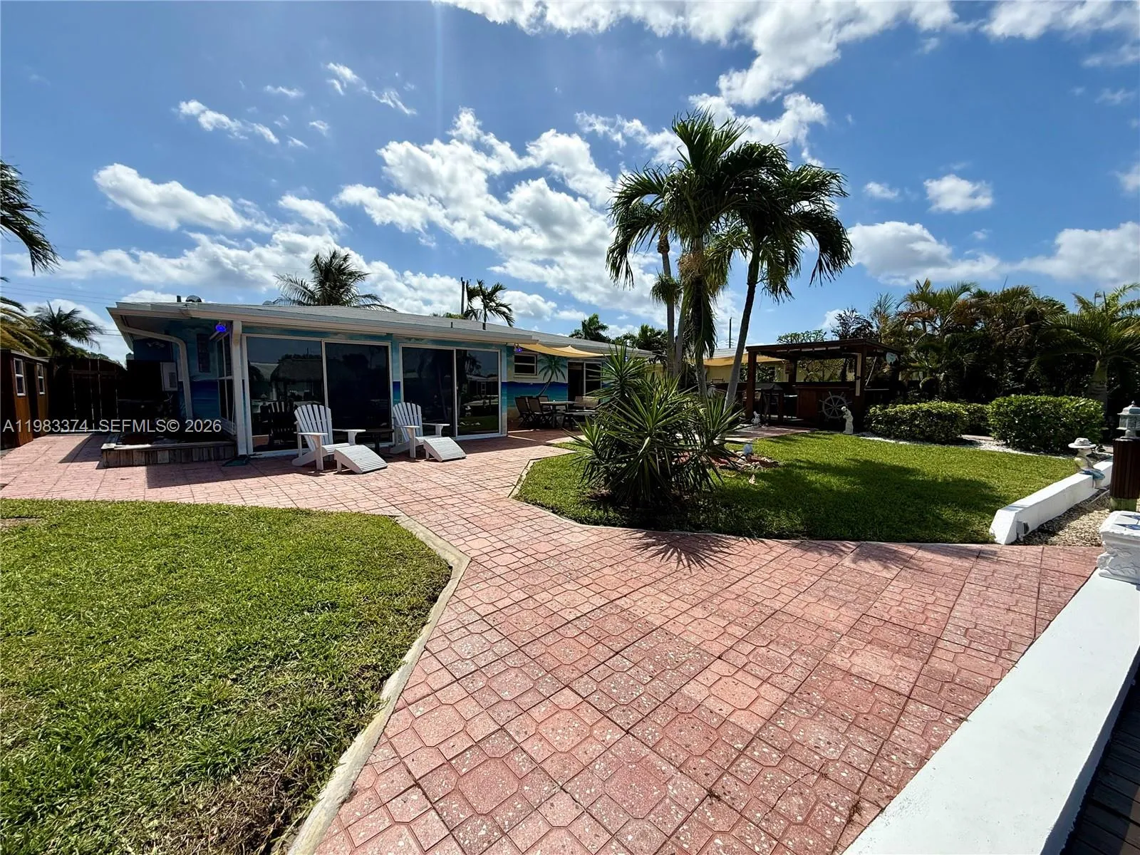 201 SE 3rd Ave, Pompano Beach FL 33060