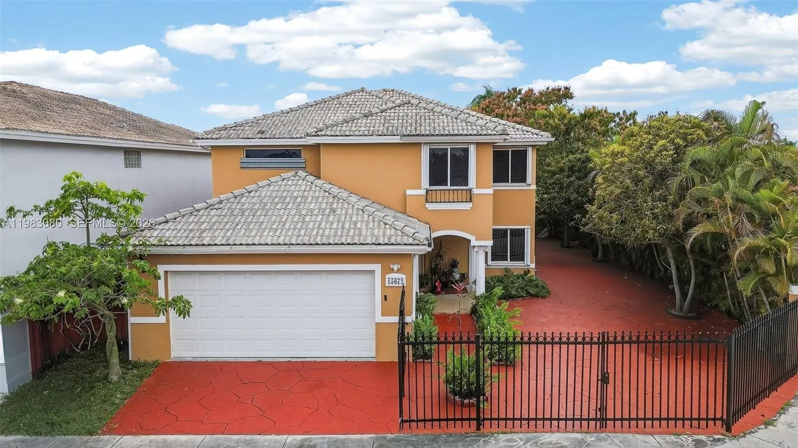 5 bedroom 3 bath for sale at 15672 SW 91st Ln, Miami FL 33196