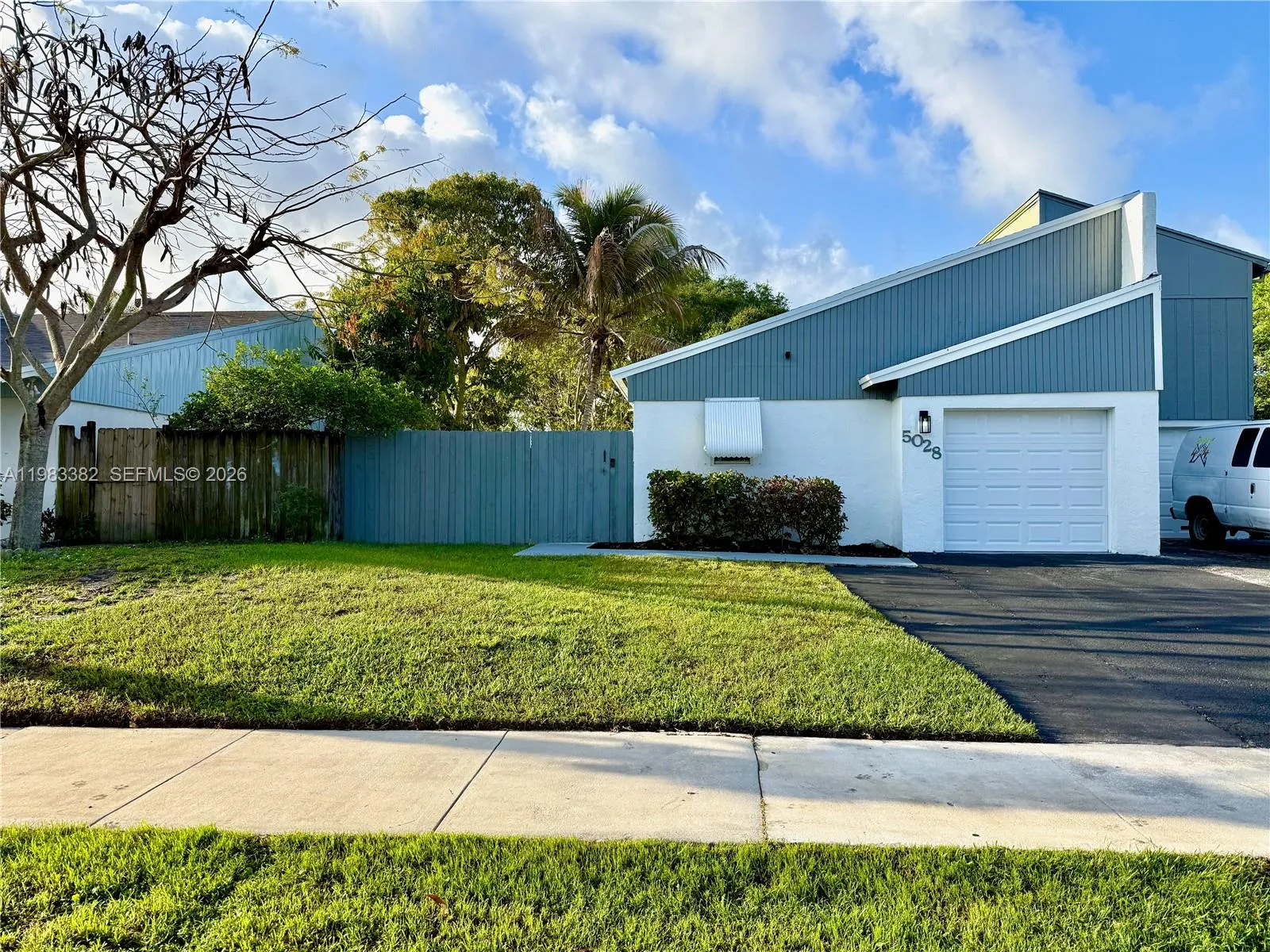 3 bedroom 2 bath for sale at 5028 NW 6th St, Delray Beach FL 33445