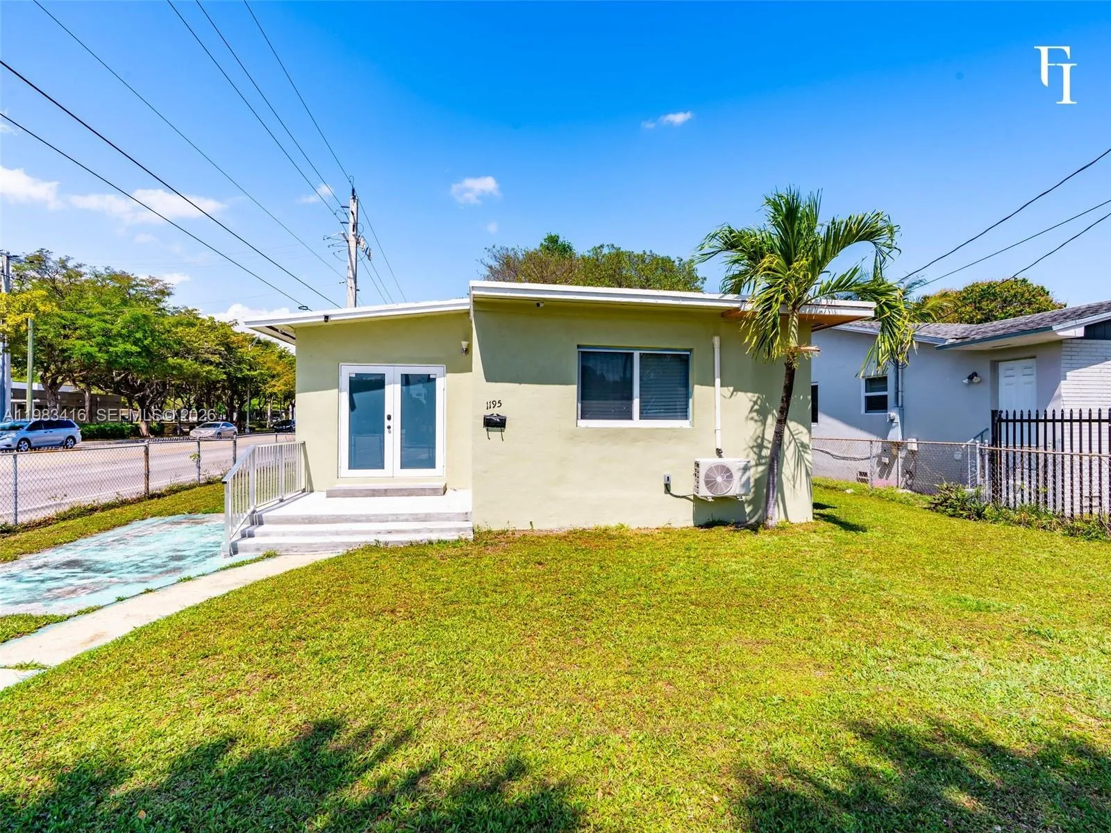 1195 NW 48th St, Miami FL 33127