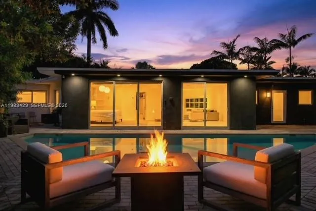 1000 N Shore Dr, Miami Beach FL 33141