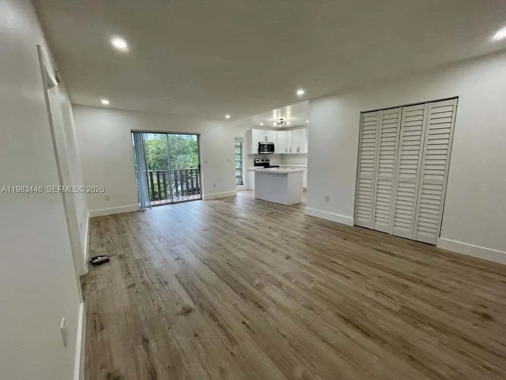 4725 NW 7th St # 3, Miami FL 33126