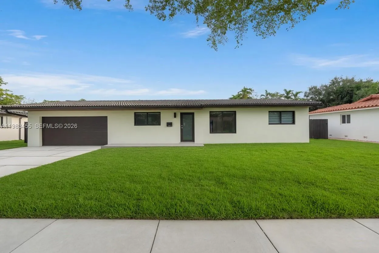 14515 Mahogany Ct, Miami Lakes FL 33014