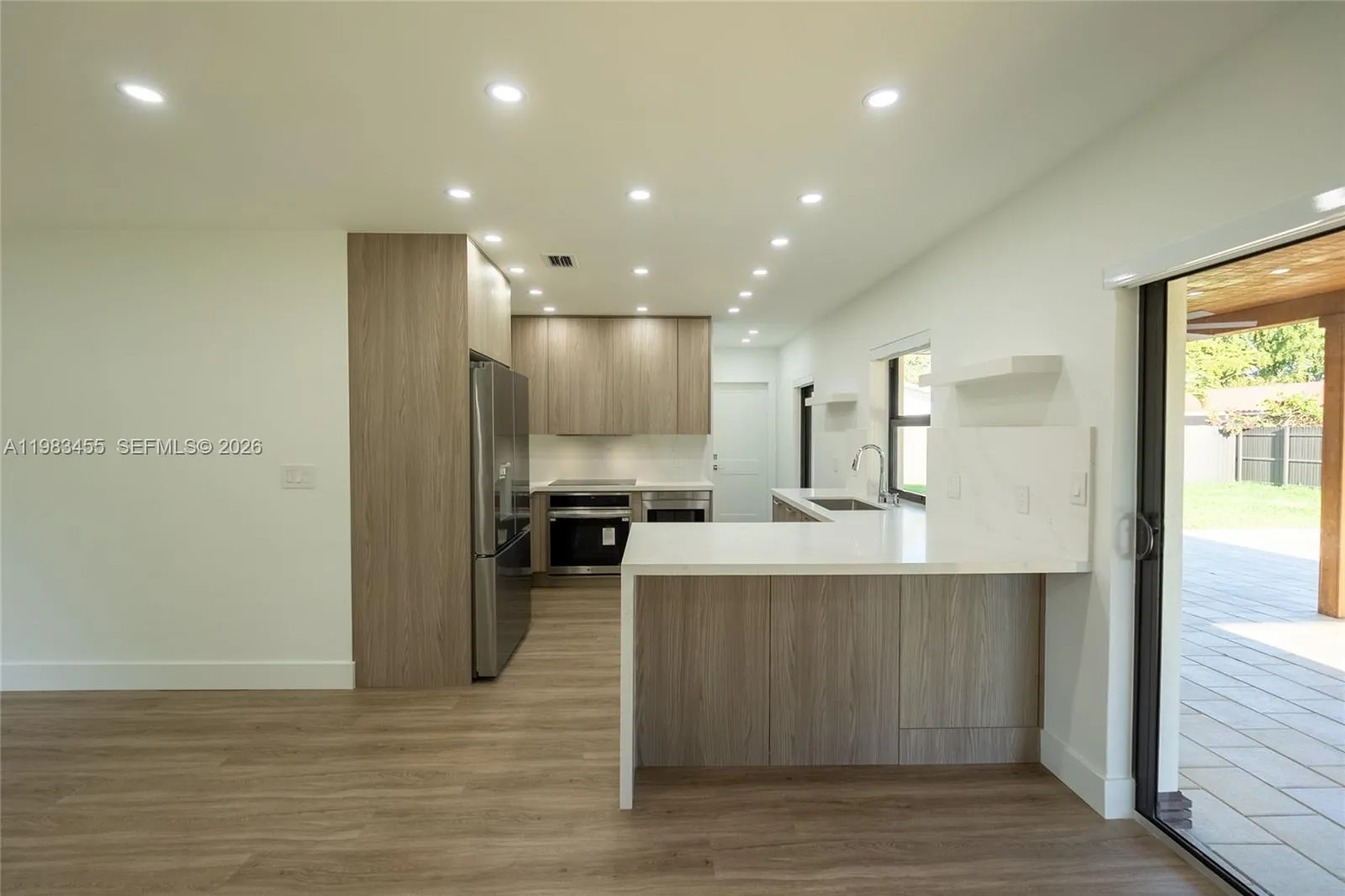 14515 Mahogany Ct, Miami Lakes FL 33014