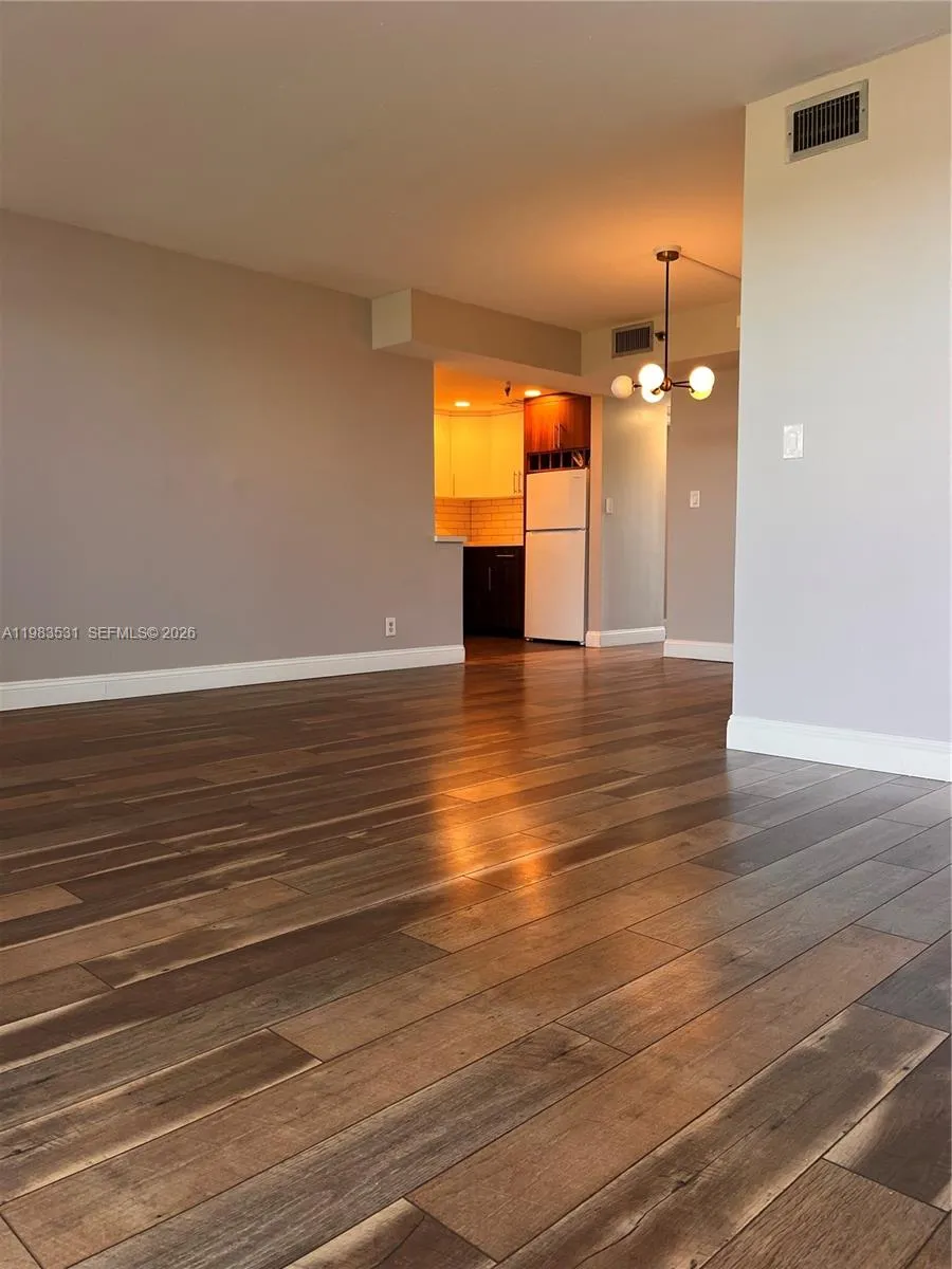 3100 W Rolling Hills Cir # 403, Davie FL 33328
