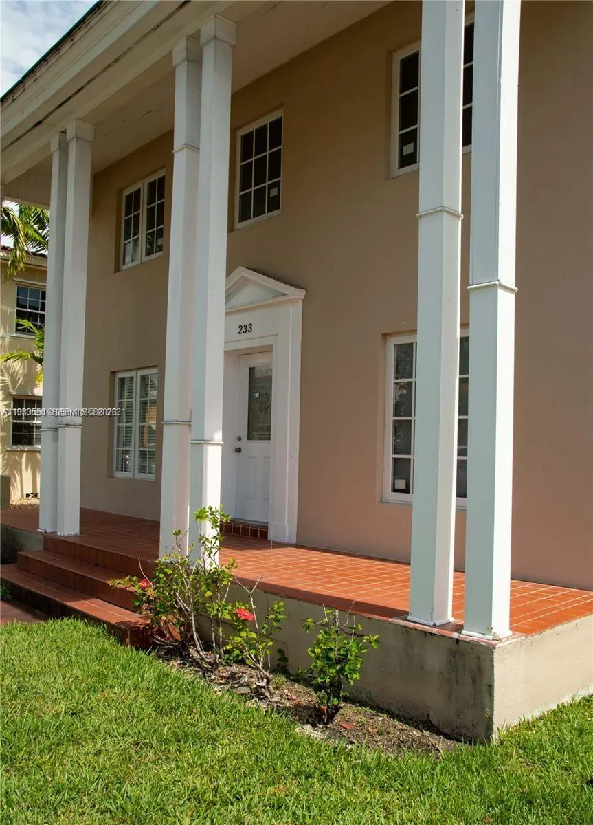233 Madeira Ave # 1, Coral Gables FL 33134