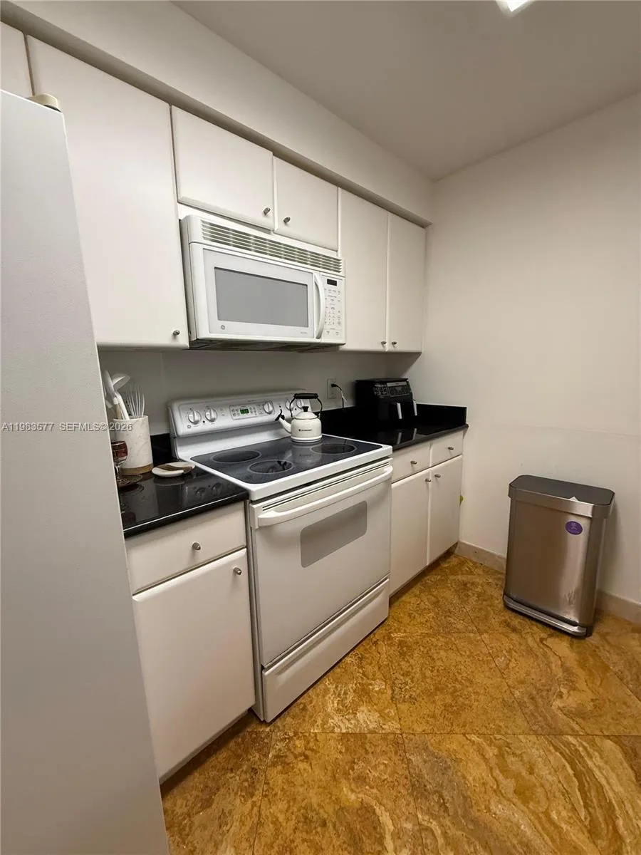 2475 Brickell Ave # 2003, Miami FL 33129