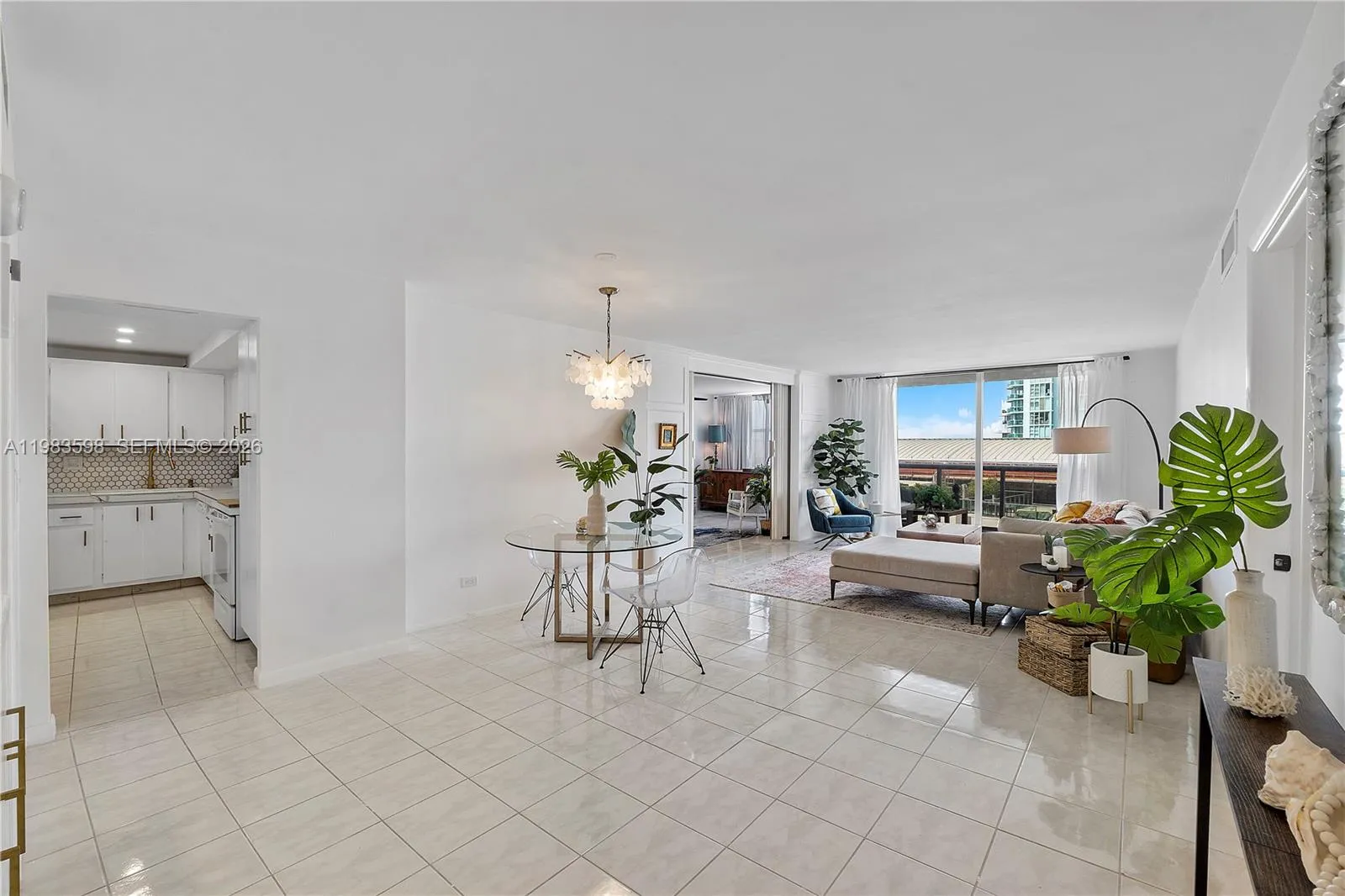 6039 Collins Ave # 934, Miami Beach FL 33140