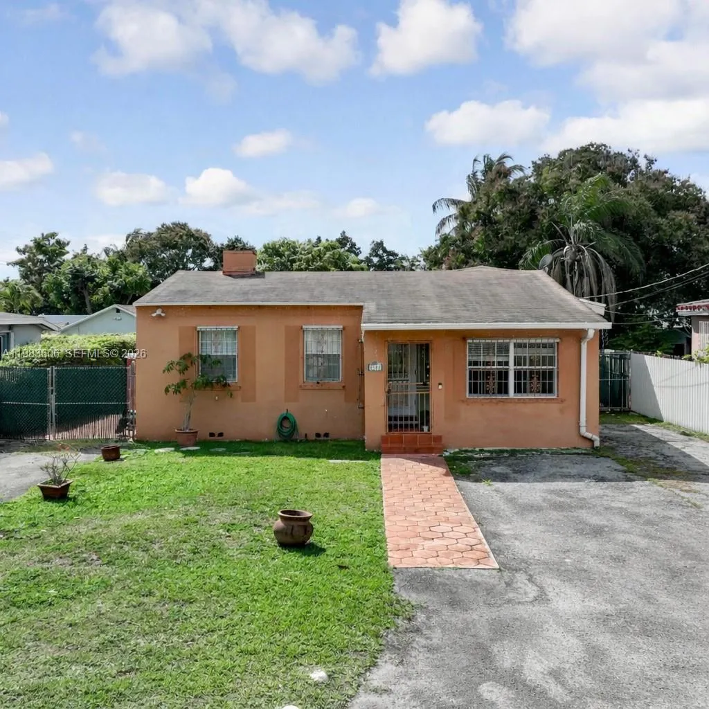 4 bedroom 3 bath for sale at 2122 SW 58th Ave, Miami FL 33155