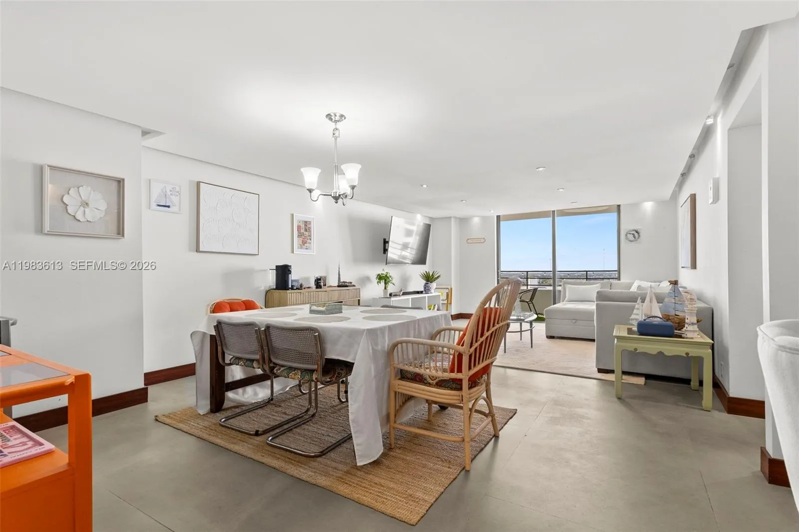 2500 Parkview Dr # 2319, Hallandale Beach FL 33009