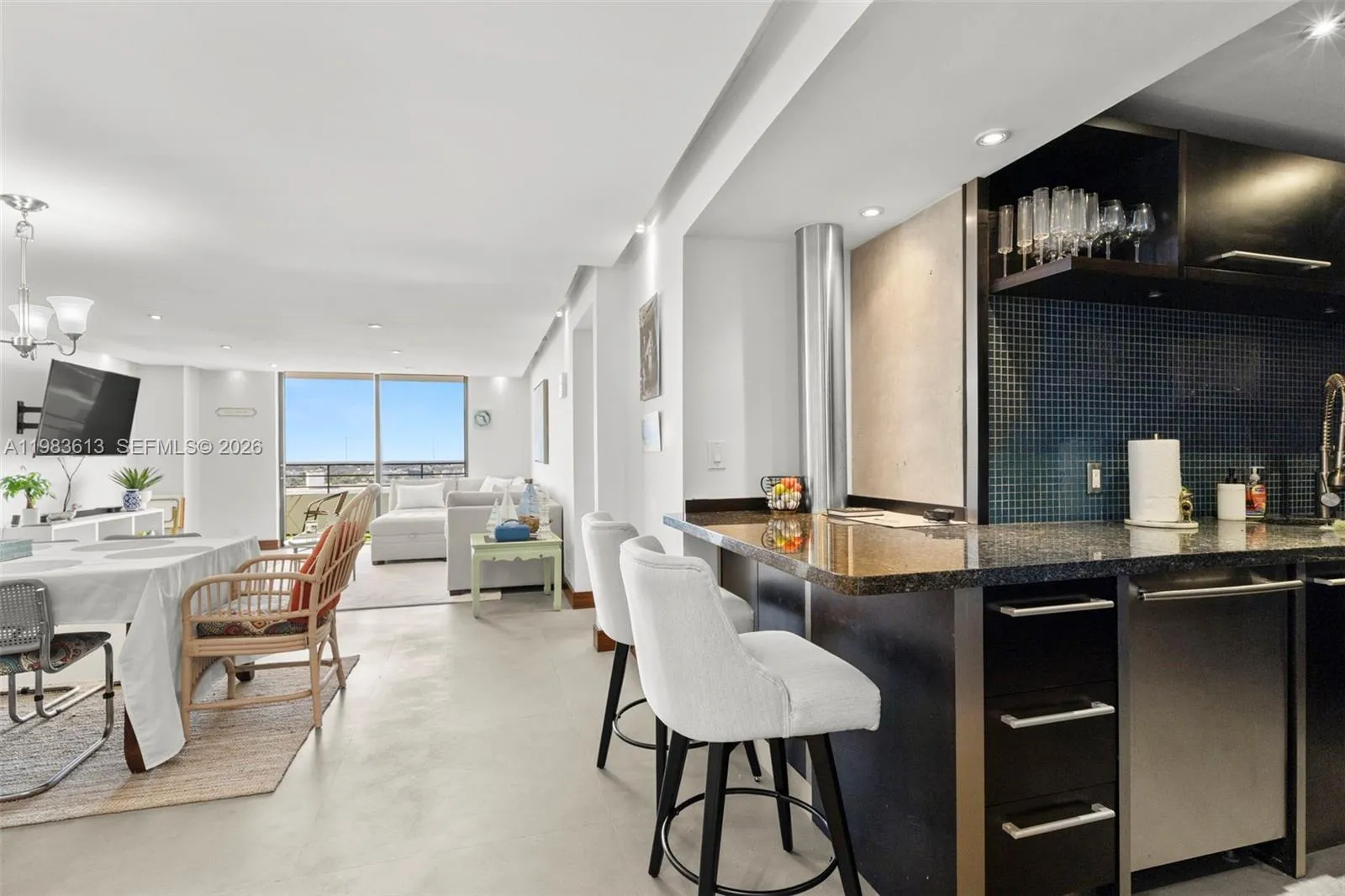 2500 Parkview Dr # 2319, Hallandale Beach FL 33009