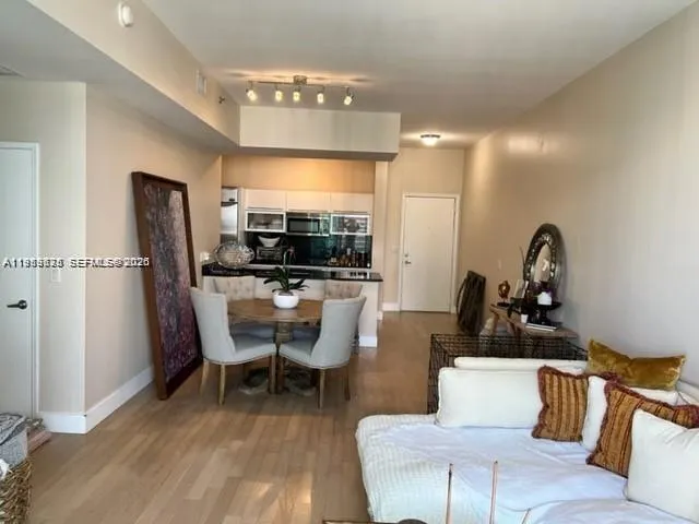 950 Brickell Bay Dr # 4100, Miami FL 33131