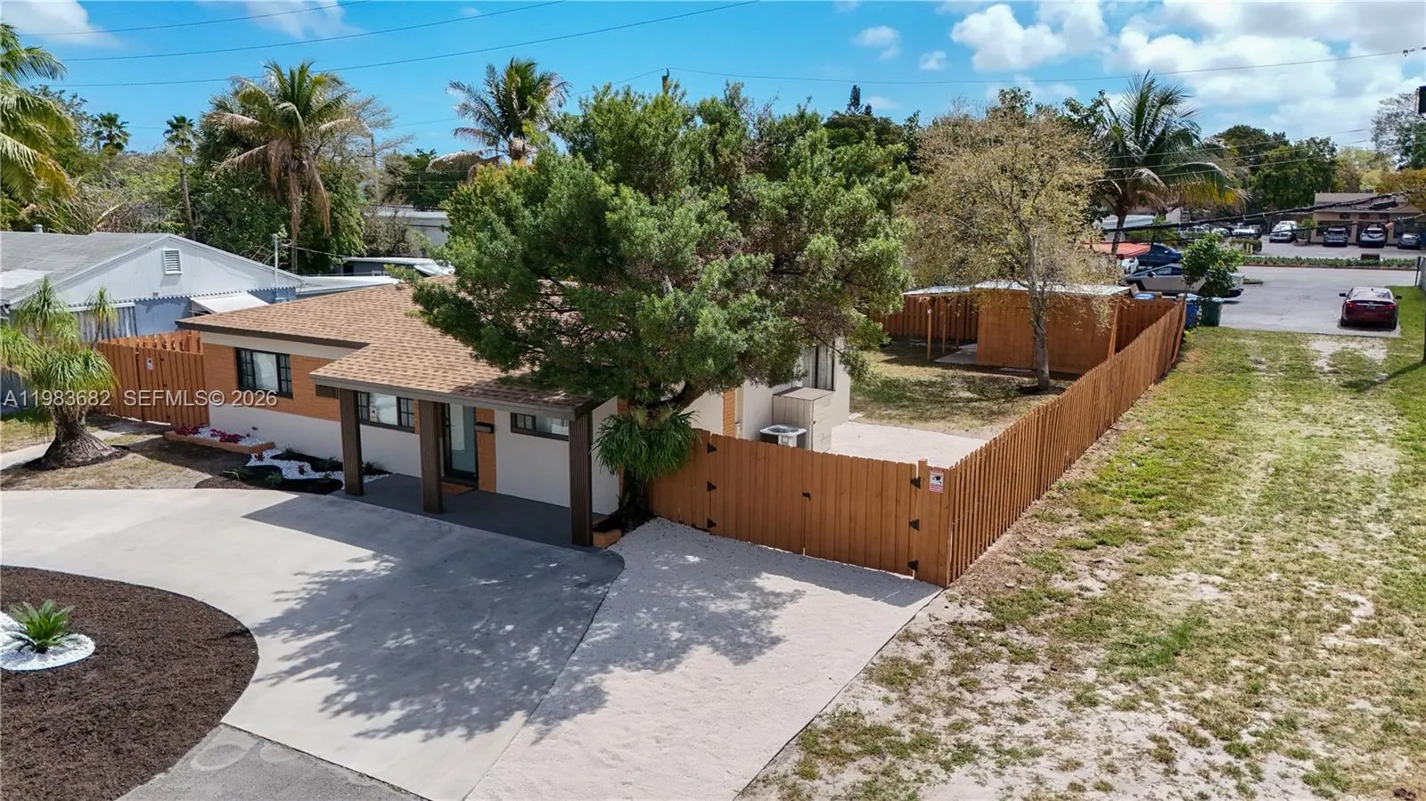 654 NW 45th St, Oakland Park FL 33309