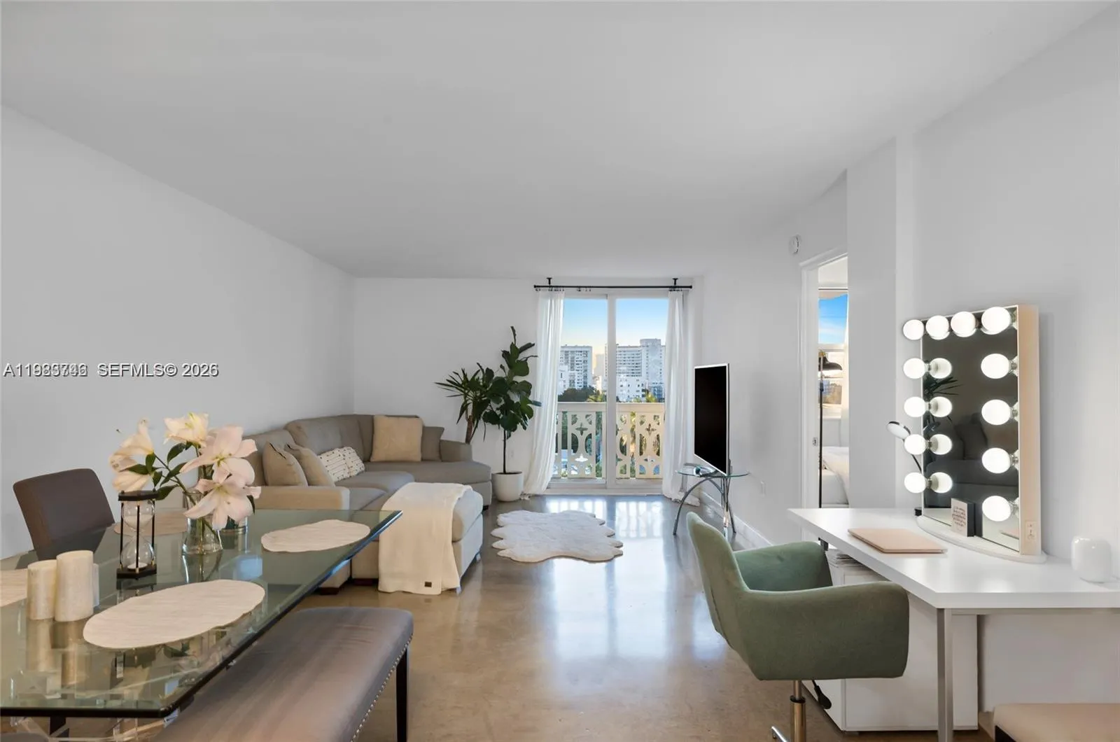 1 bedroom 1 bath for sale at 1020 Meridian Ave # 816, Miami Beach FL 33139