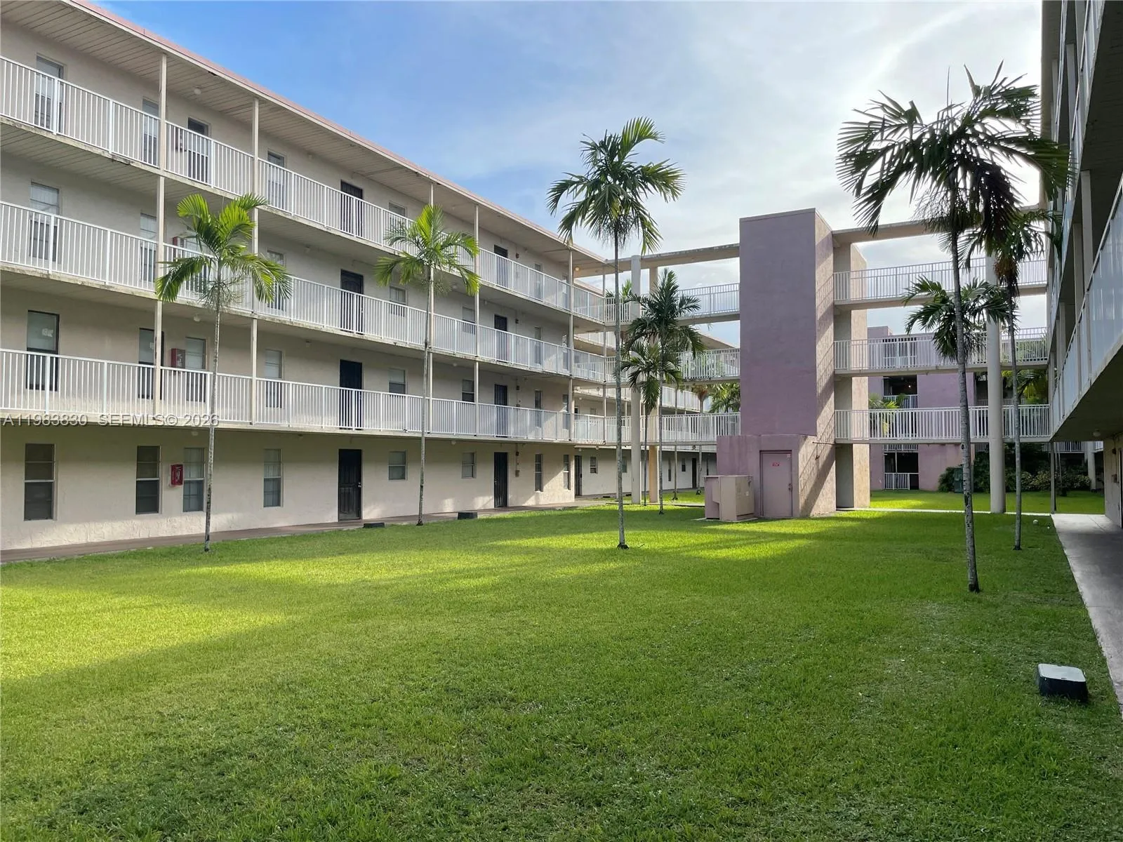 2800 NW 56th Ave # B207, Lauderhill FL 33313