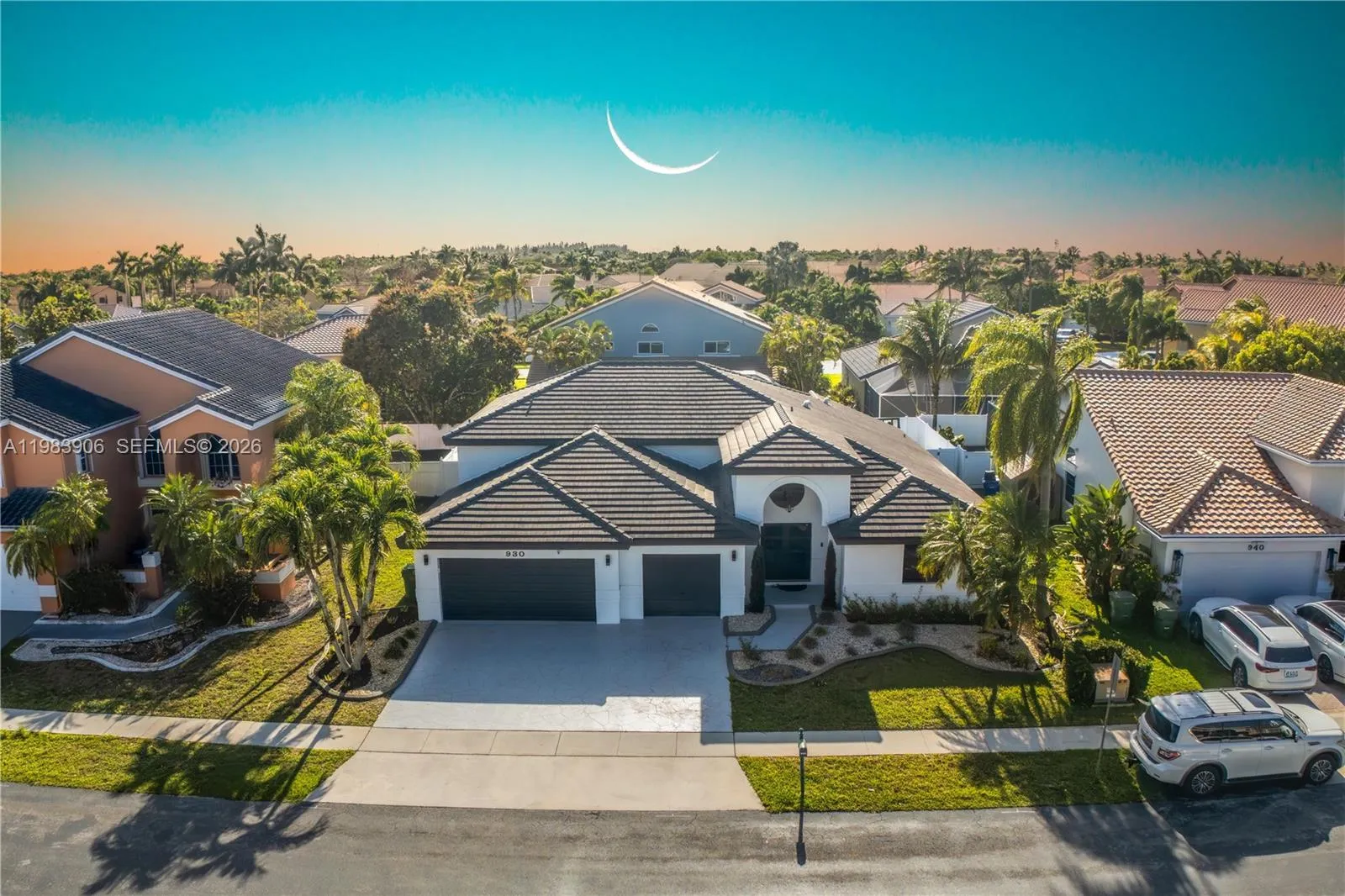 5 bedroom 3 bath for sale at 930 NW 197th Ave, Pembroke Pines FL 33029