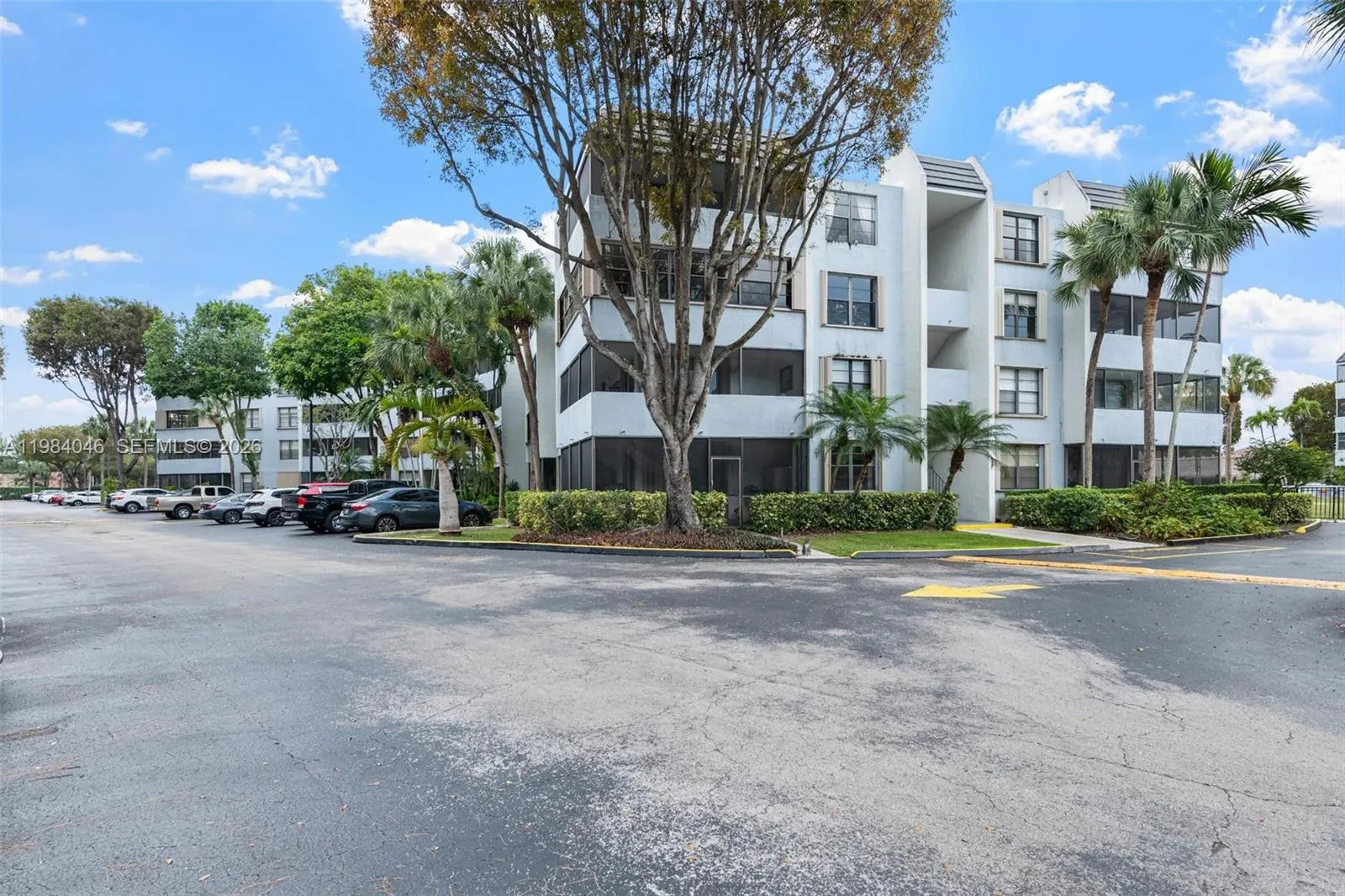 10852 N Kendall Dr # 317, Miami FL 33176