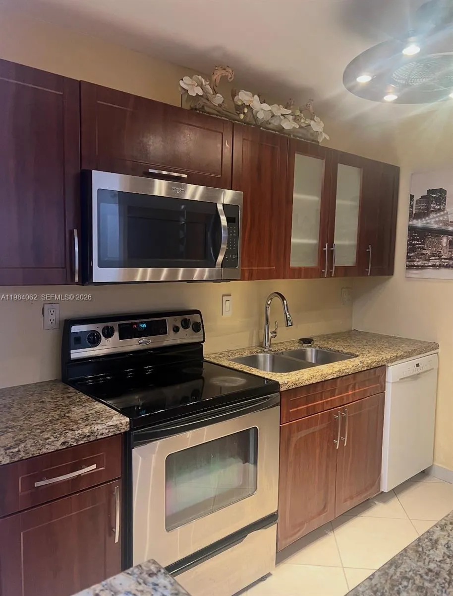 5505 NW 7th St # W315, Miami FL 33126