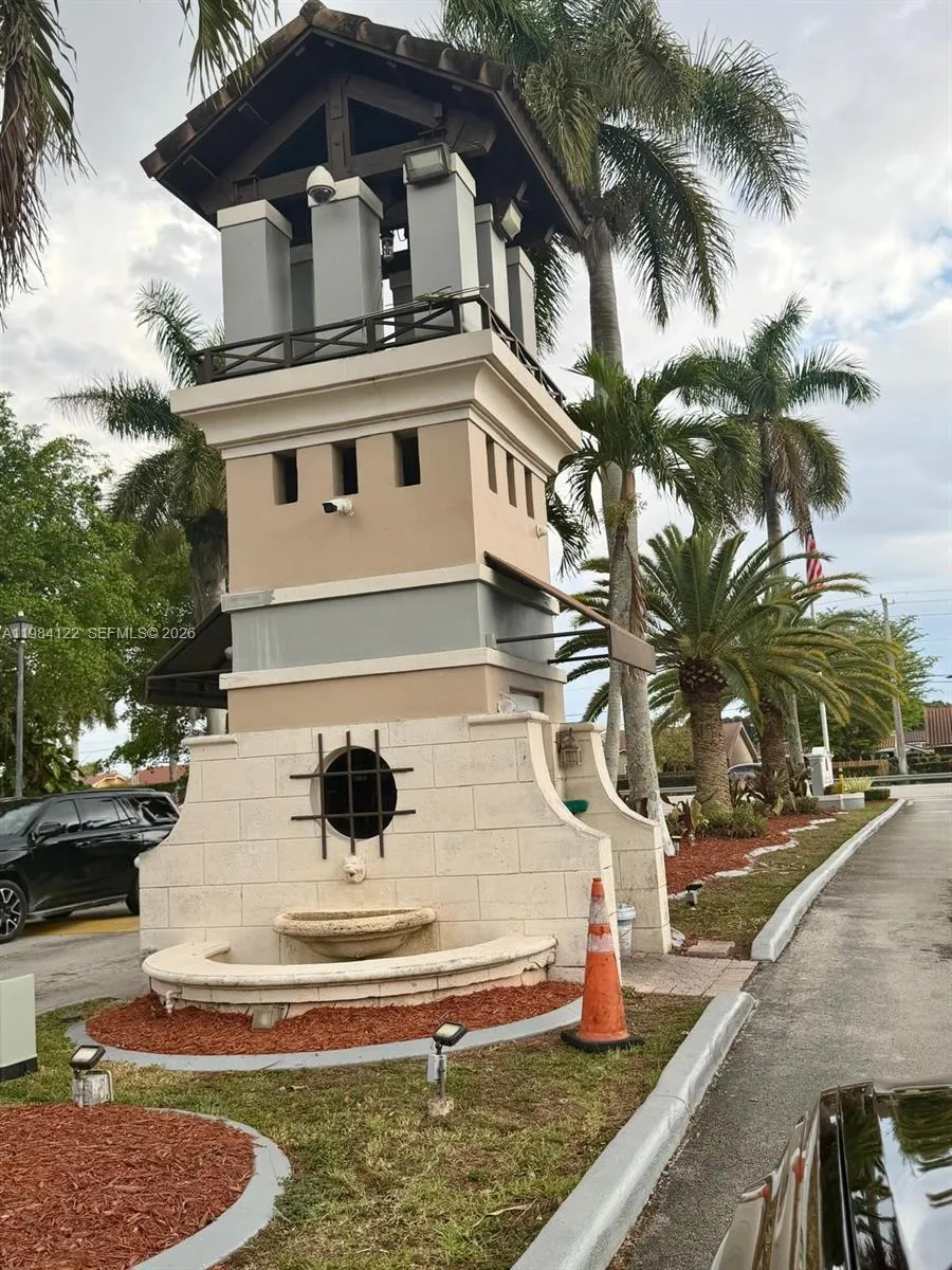 3858 SW 153rd Pl, Miami FL 33185