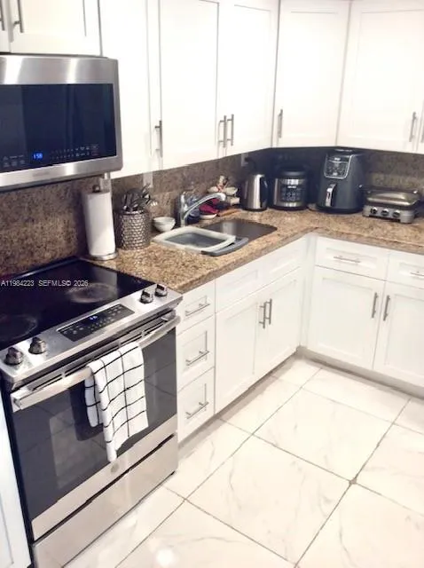 3701 N Country Club Dr # 504, Aventura FL 33180