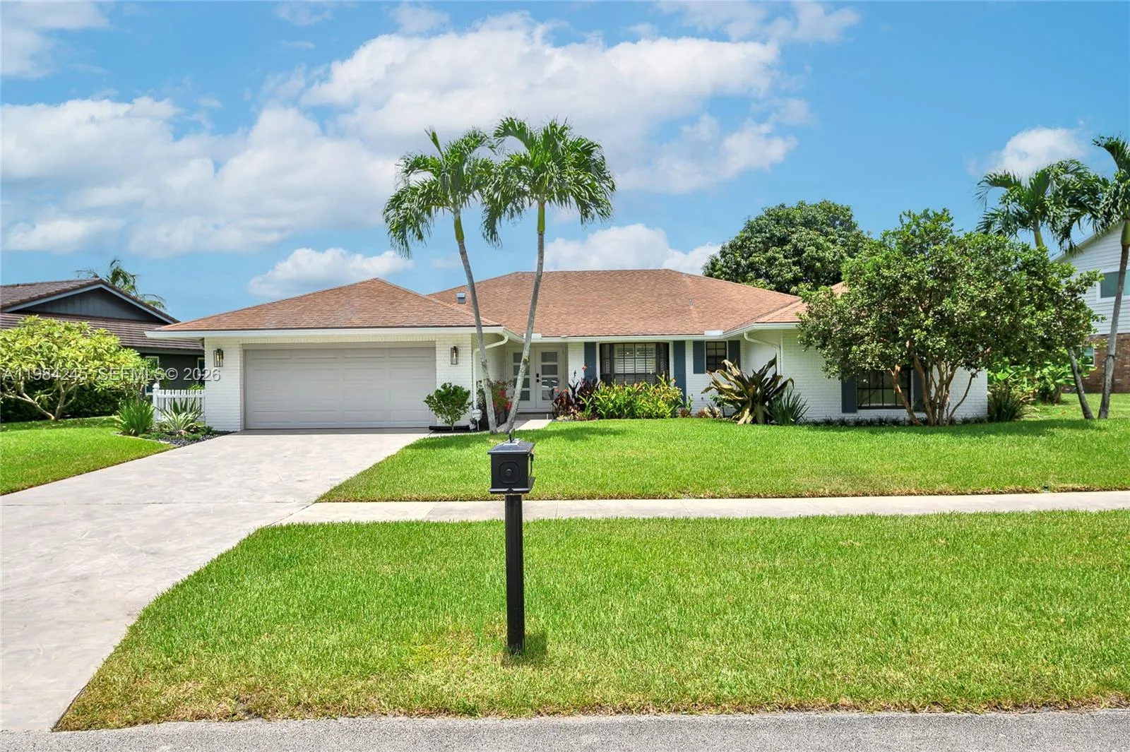 4 bedroom 2 bath for sale at 17611 Lake Park Rd, Boca Raton FL 33487