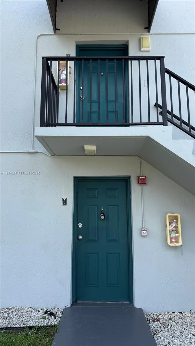 7210 NW 179th St # 105, Hialeah FL 33015