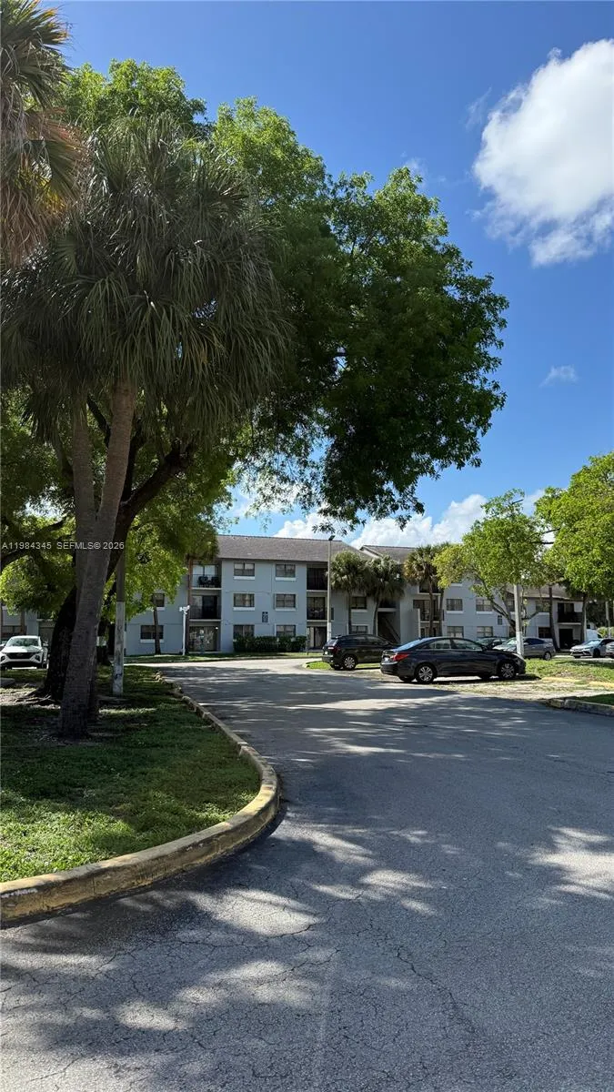 7210 NW 179th St # 105, Hialeah FL 33015
