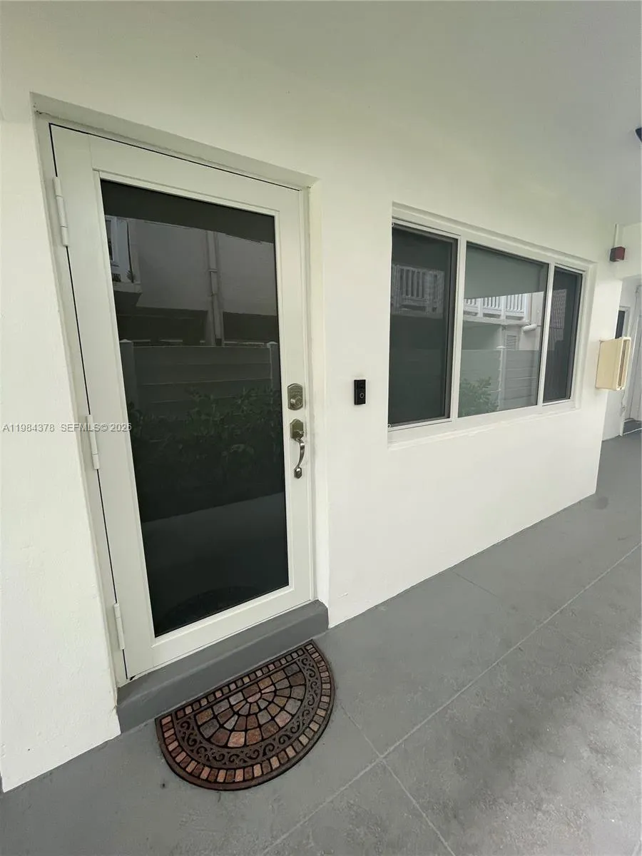 1 bedroom 1 bath for sale at 926 Michigan Ave # 3, Miami Beach FL 33139