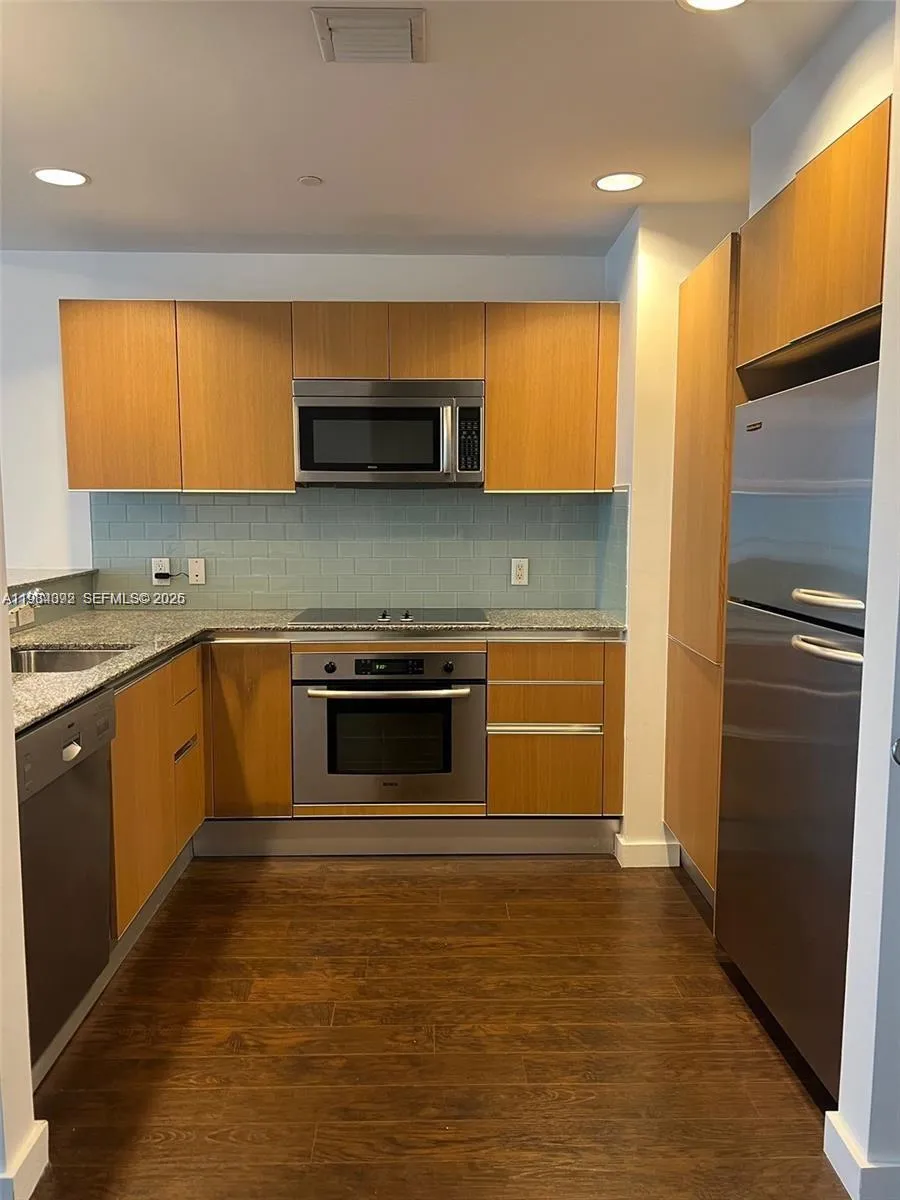1050 Brickell Ave # 3122, Miami FL 33131