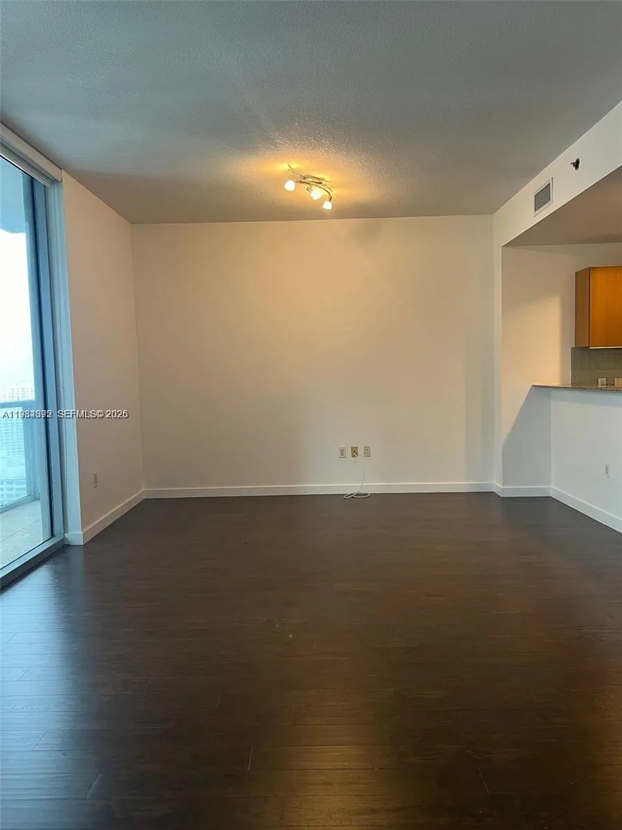1050 Brickell Ave # 3122, Miami FL 33131