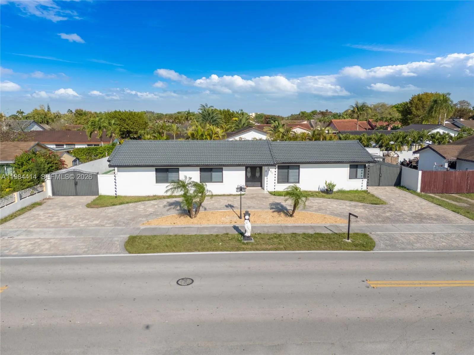 3 bedroom 2 bath for sale at 2401 SW 132nd Ave, Miami FL 33175
