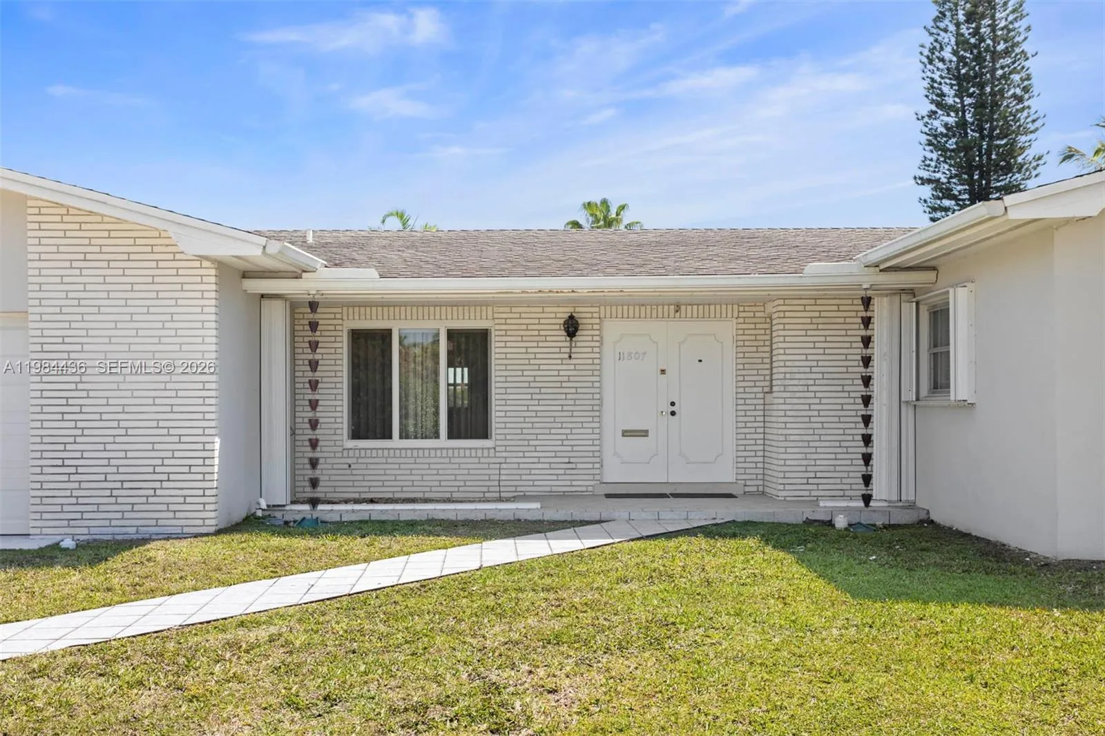 11807 SW 112th Ave, Miami FL 33176