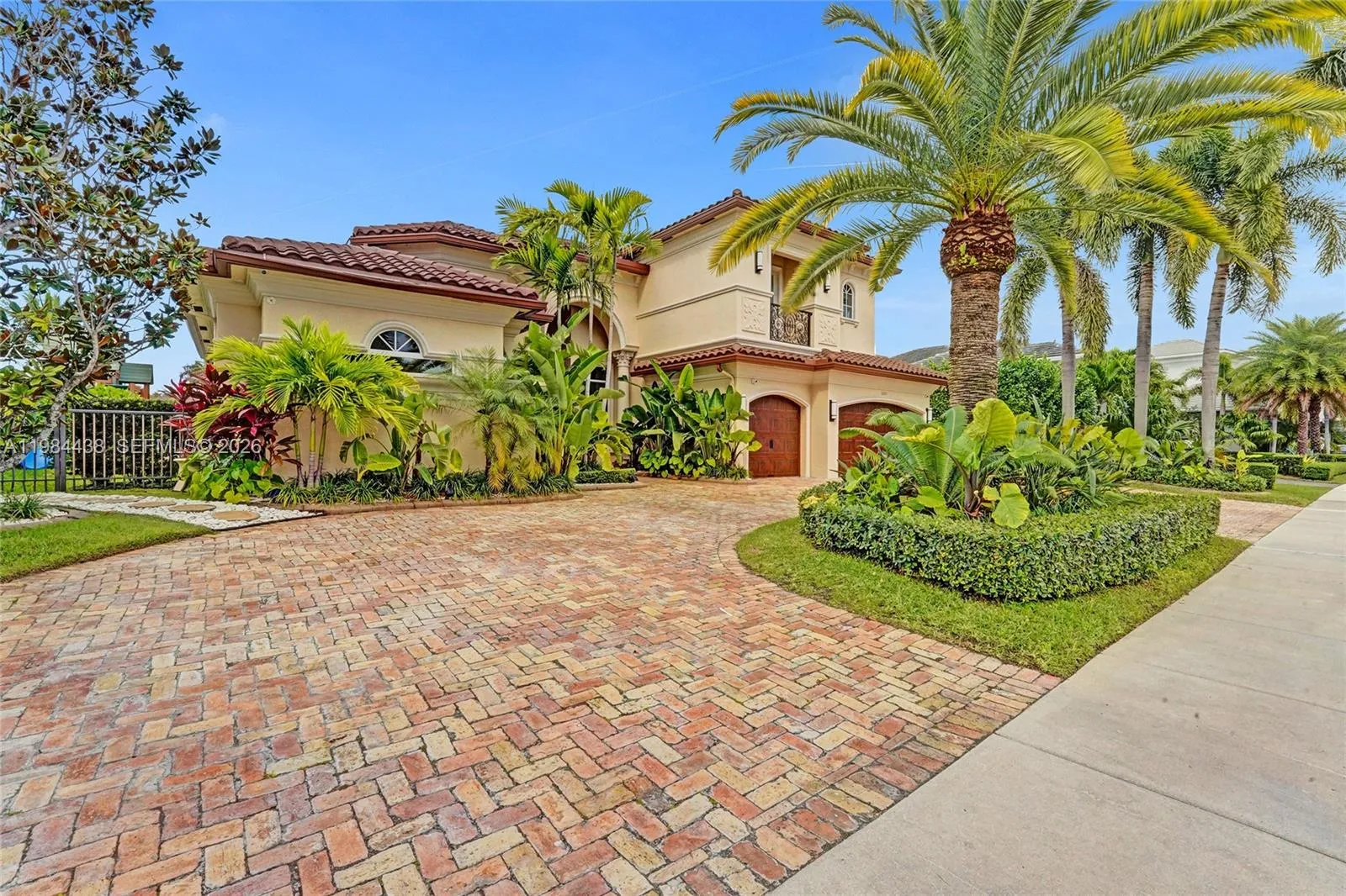 10291 Sweet Bay St, Plantation FL 33324