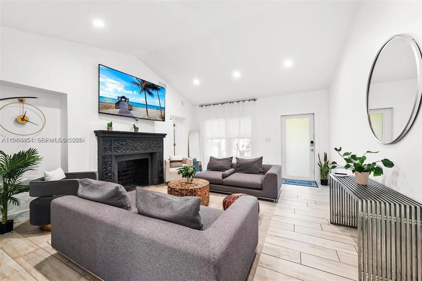 5 bedroom 4 bath for sale at 232 NW 59th St, Miami FL 33127