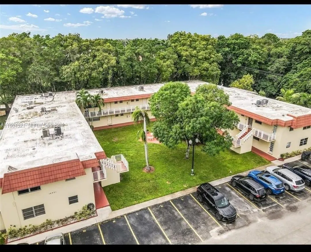14901 SW 4th St # 14A, Pembroke Pines FL 33027