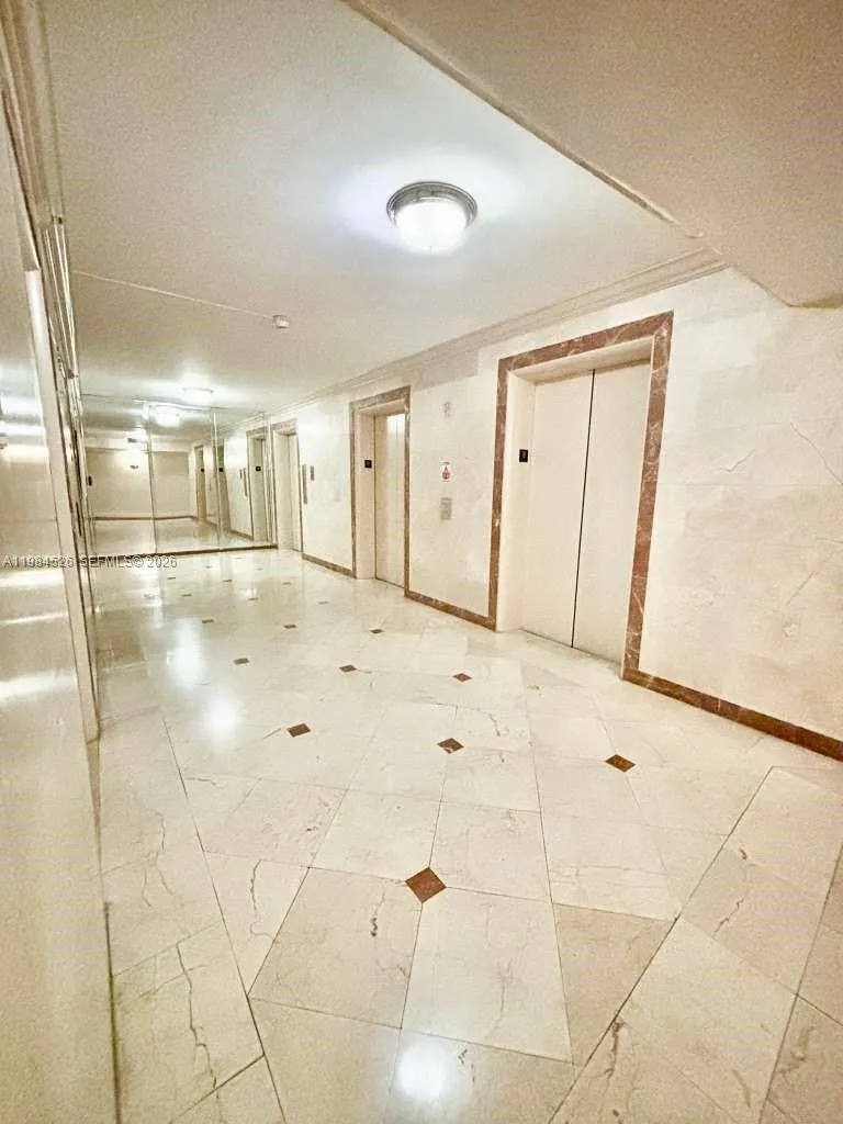 100 Lincoln Rd # 825, Miami Beach FL 33139