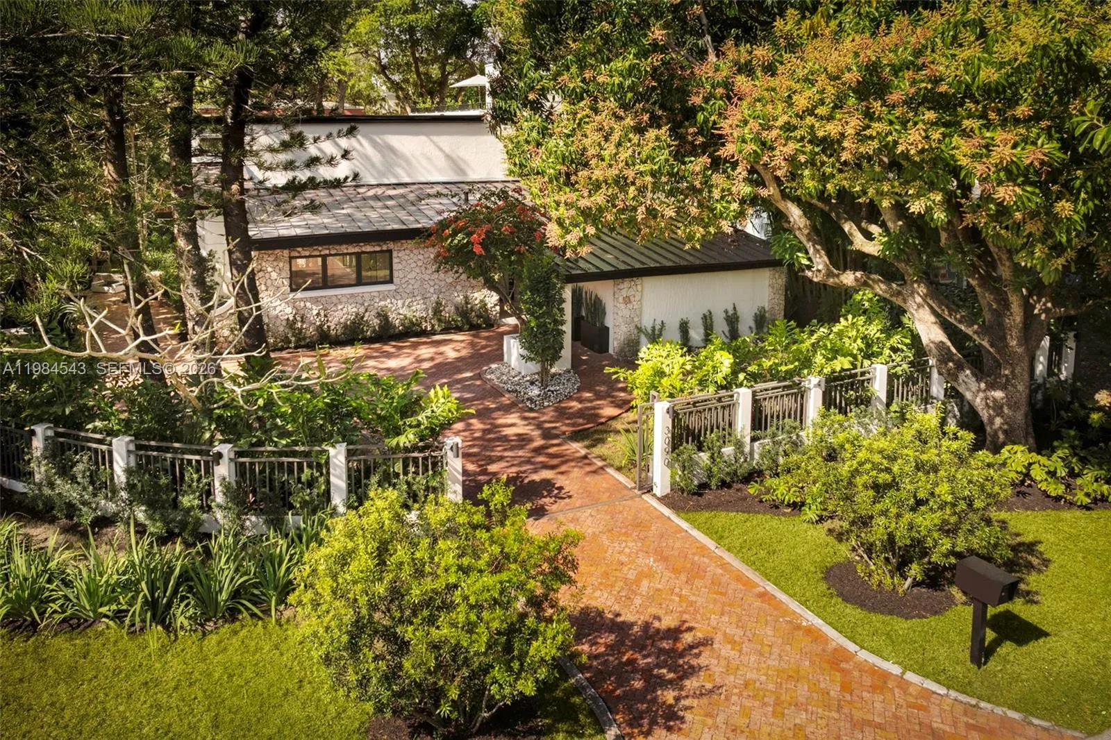 3090 Kirk St, Coconut Grove FL 33133