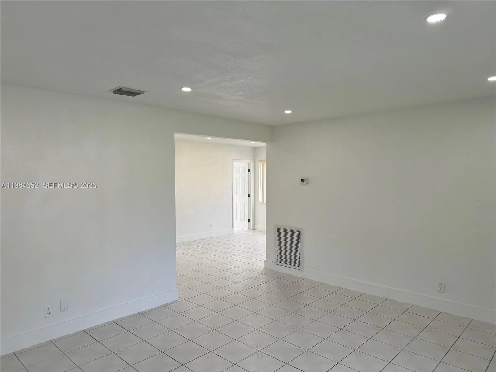 2400 N 57th Way, Hollywood FL 33021