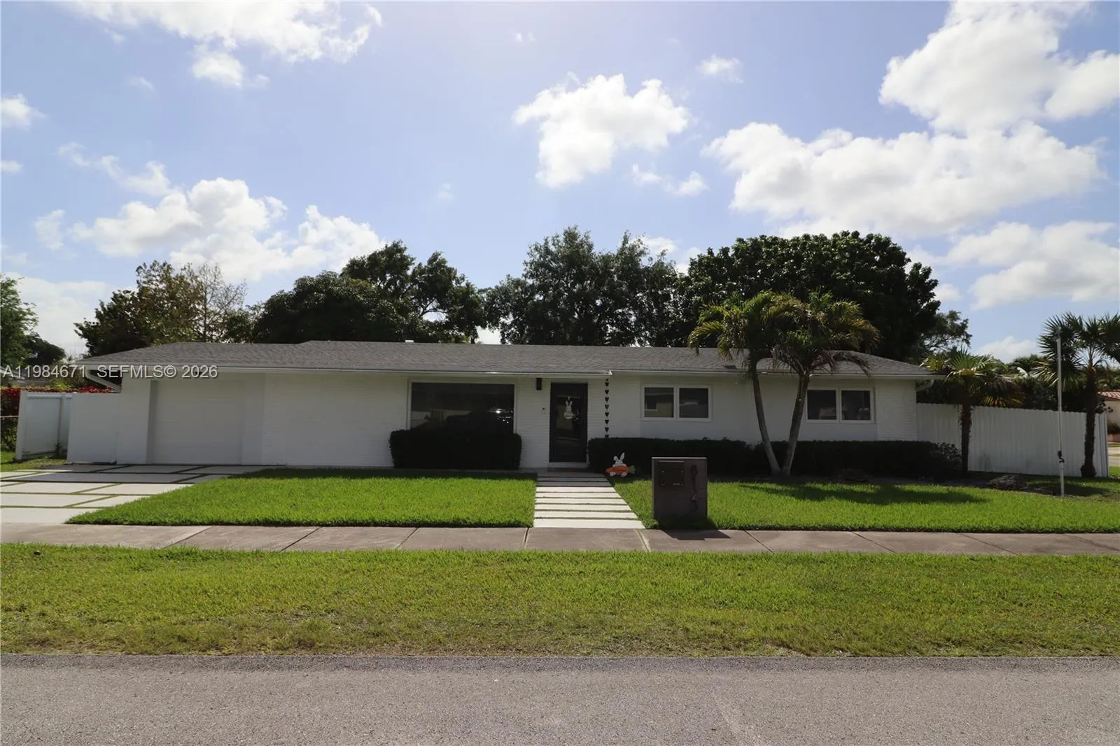 3 bedroom 2 bath for sale at 8123 SW 95th Ct, Miami FL 33173