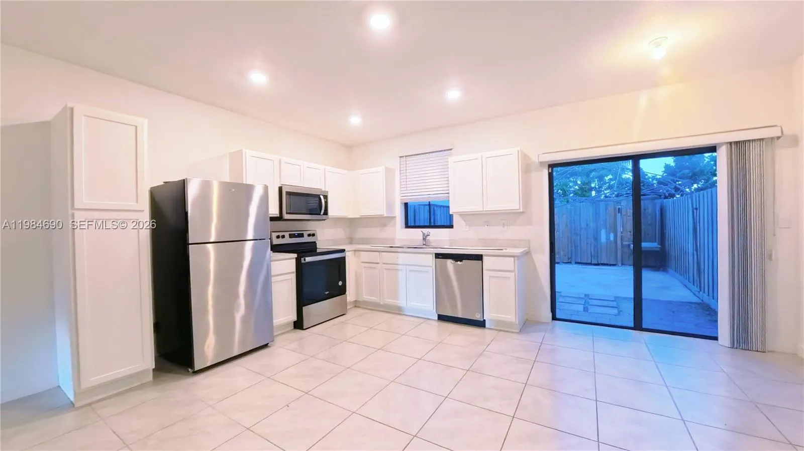1220 NE 5th Ct, Florida City FL 33034