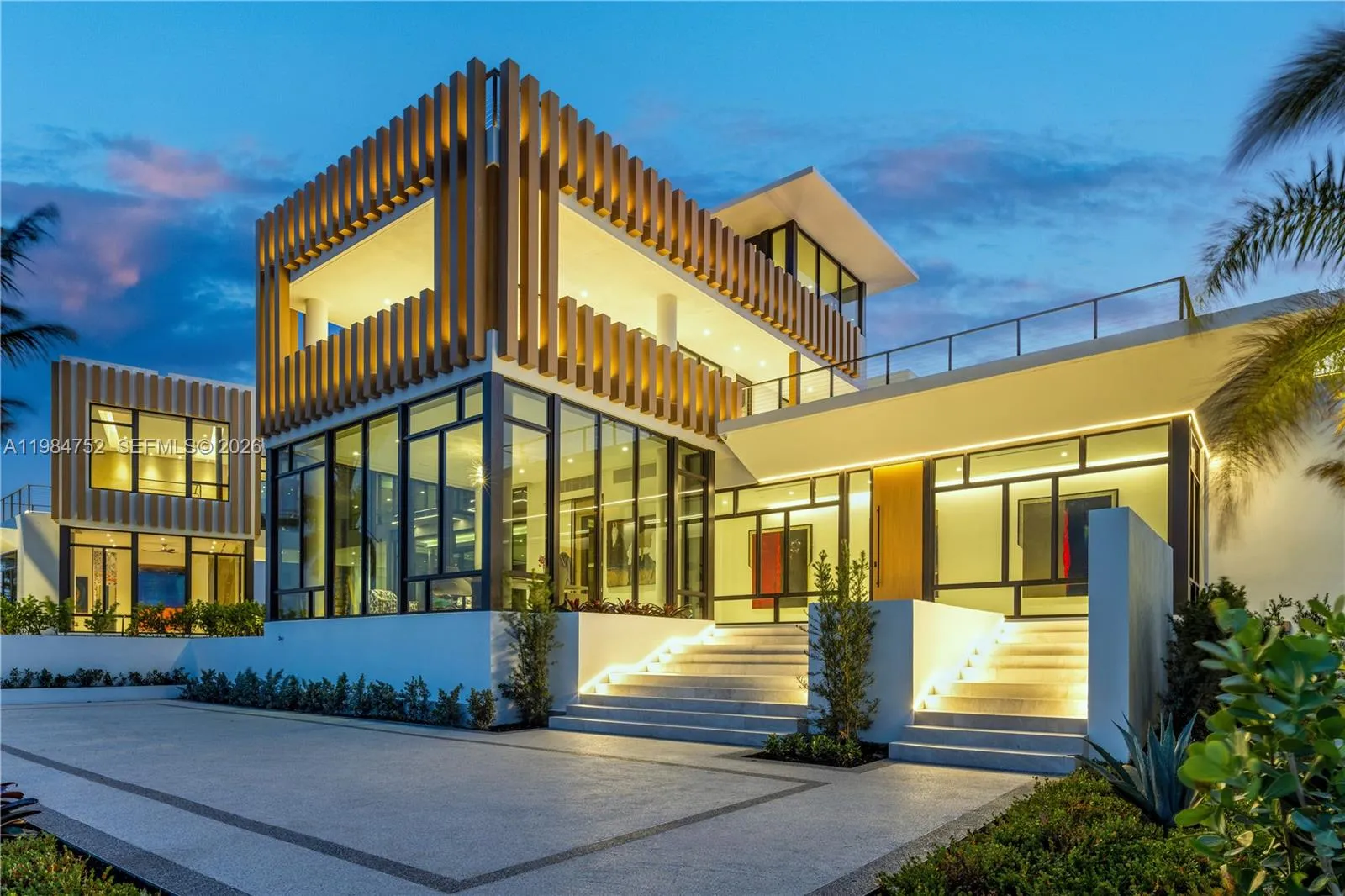 7 bedroom 9 bath for sale at 6315 S Flagler Dr, West Palm Beach FL 33405