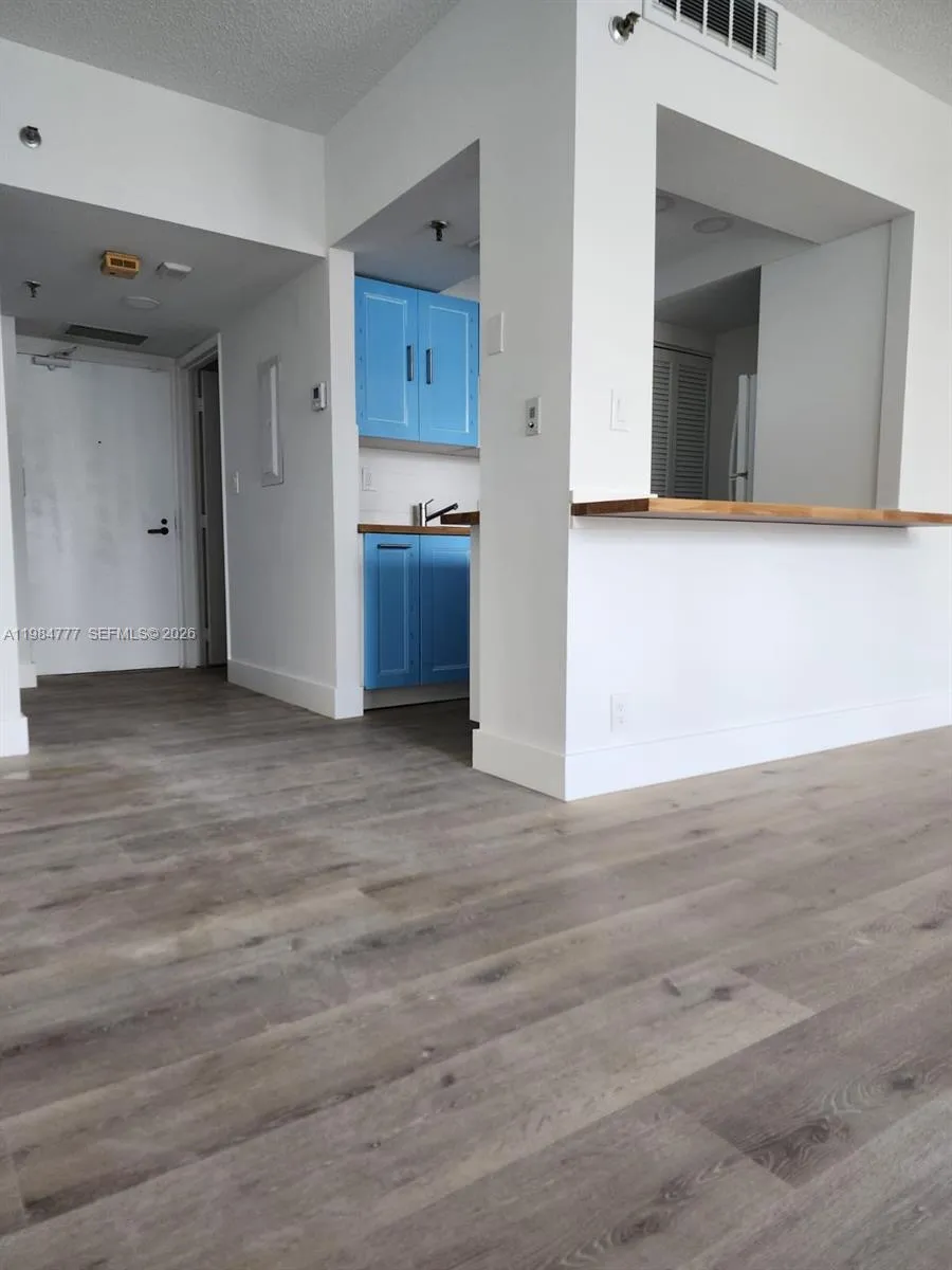 1 bath for rent at 520 Brickell Key Dr # A1517, Miami FL 33131