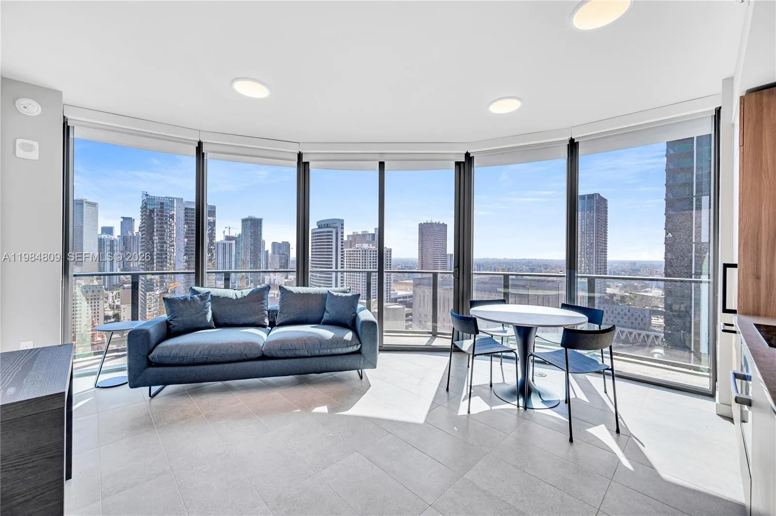 1 bedroom 1 bath for sale at 121 NE 5th St # 3005, Miami FL 33130