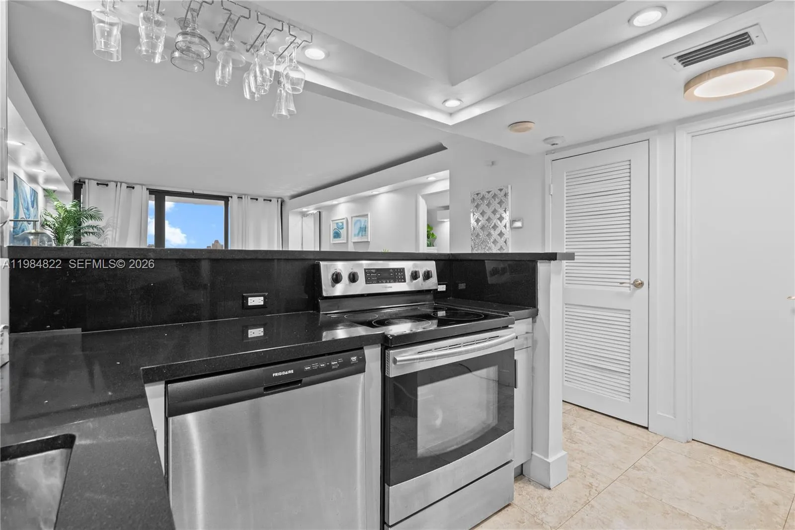 3675 N Country Club Dr # 1907, Aventura FL 33180