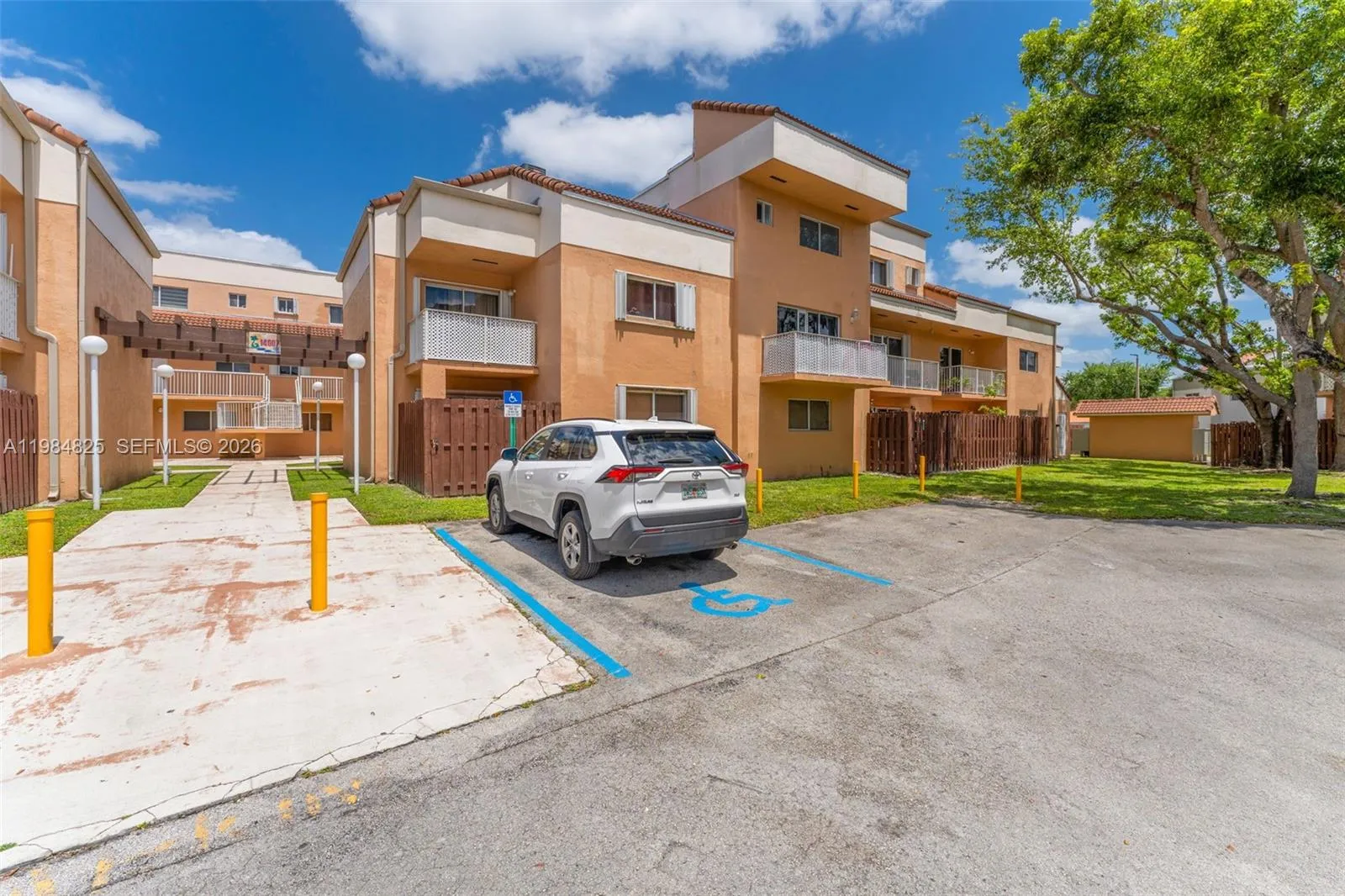 14907 SW 80th St # 115, Miami FL 33193