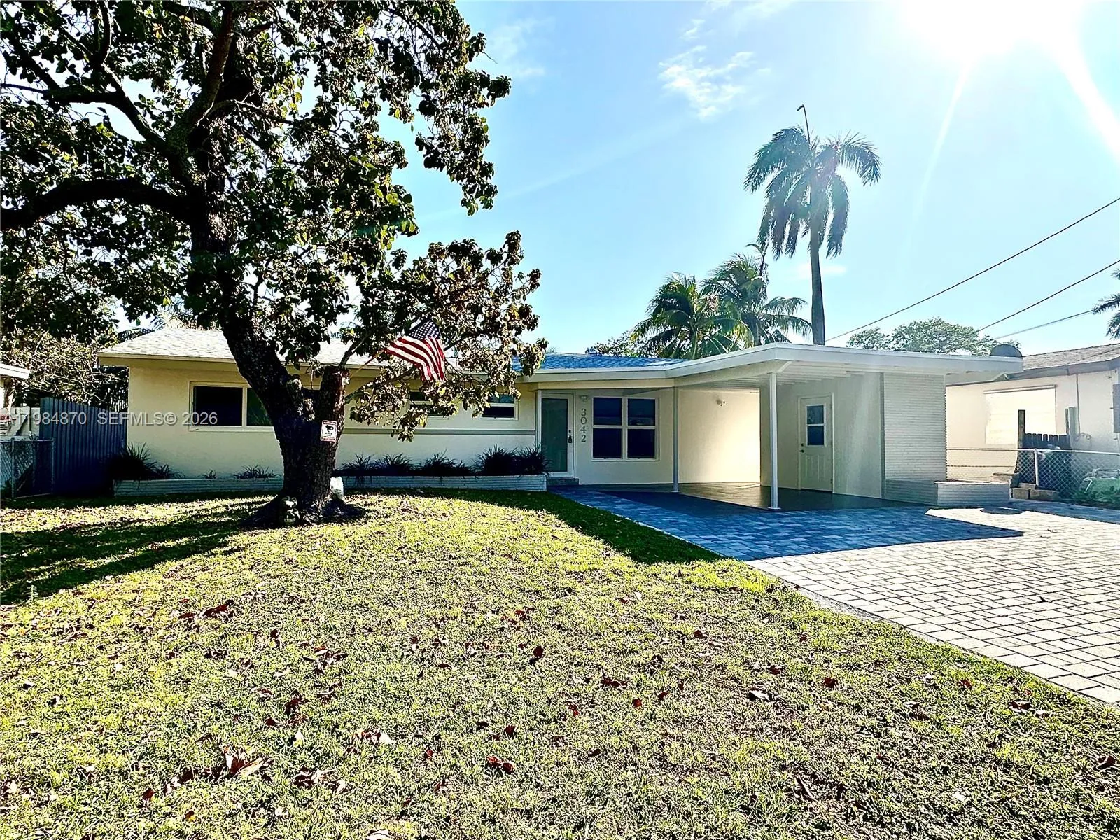3042 Hayes St, Hollywood FL 33021