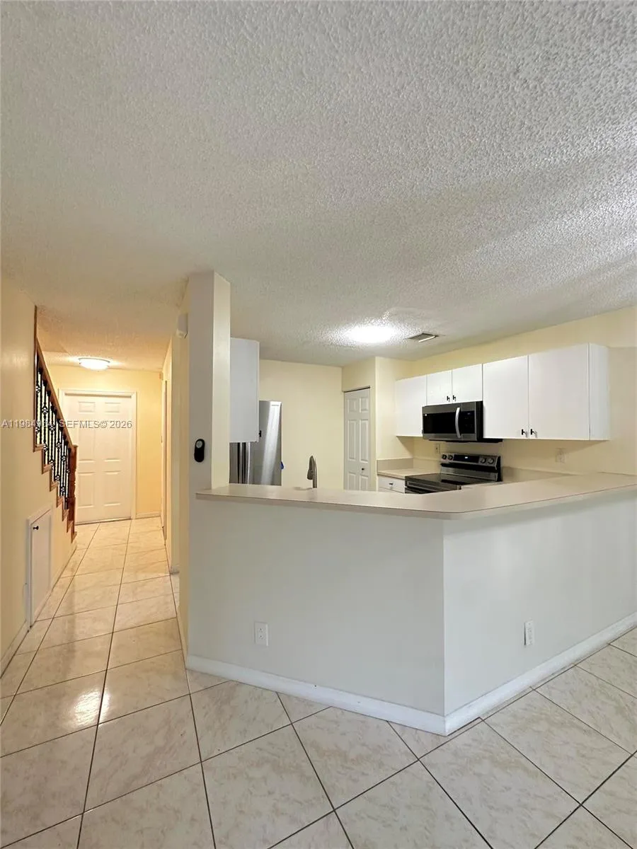 8655 N Southgate Shores Cir, Tamarac FL 33321