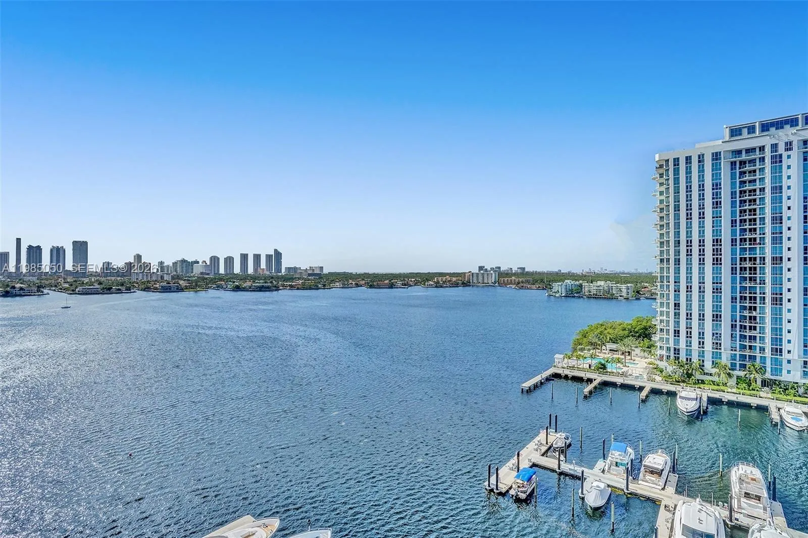 2 bedroom 2 bath for sale at 17301 Biscayne Blvd # 1207, North Miami Beach FL 33160