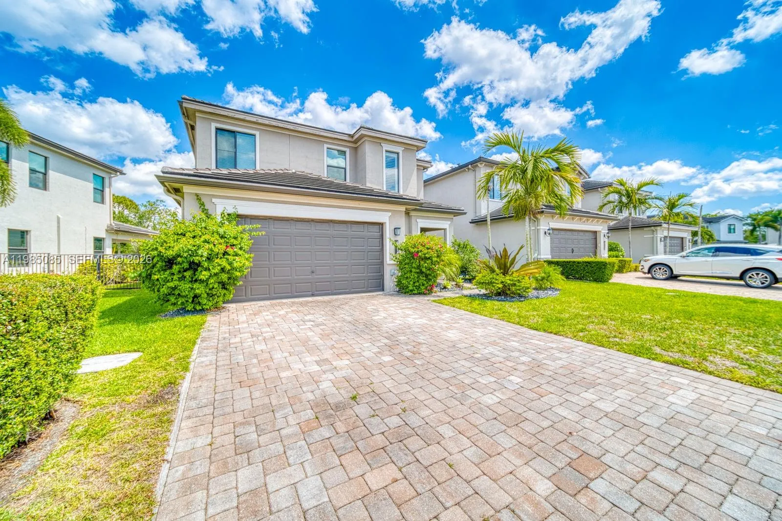 6114 Yerba Buena Ct, Lake Worth FL 33467