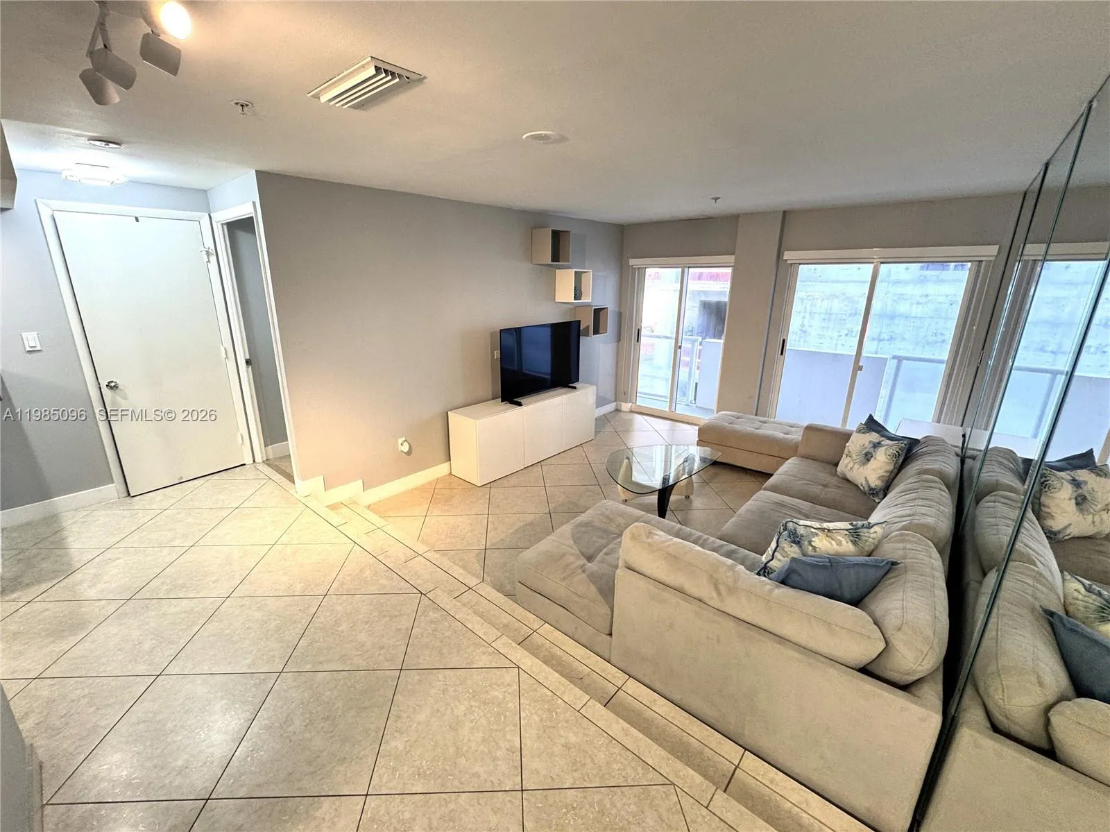 9195 Collins Ave, Surfside FL 33154